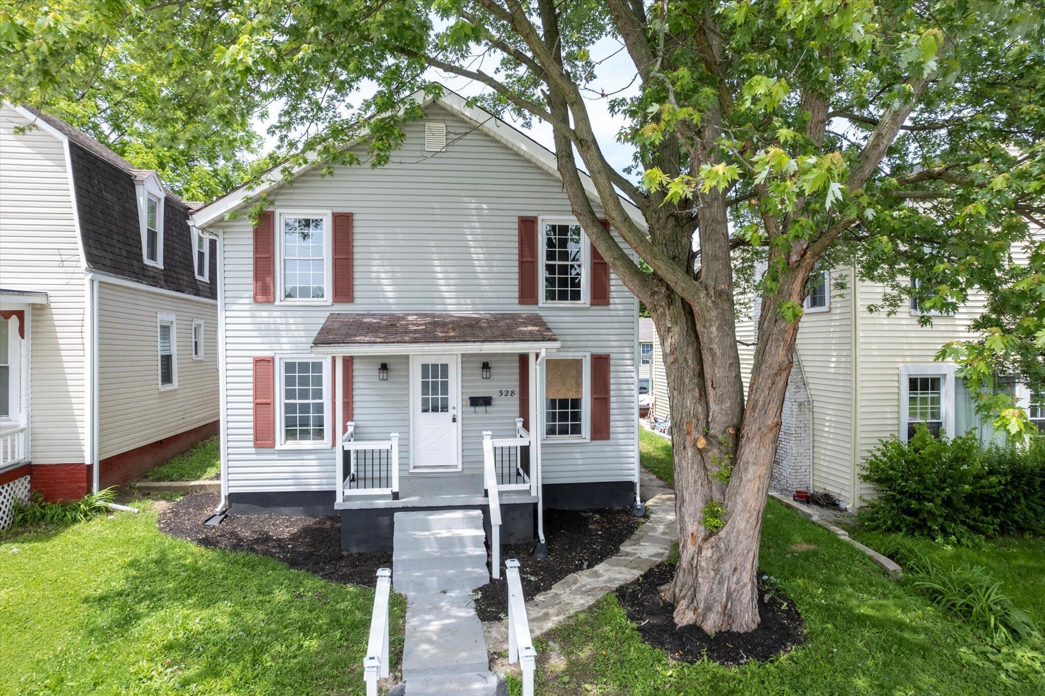 328 Broadway Street Property Photo