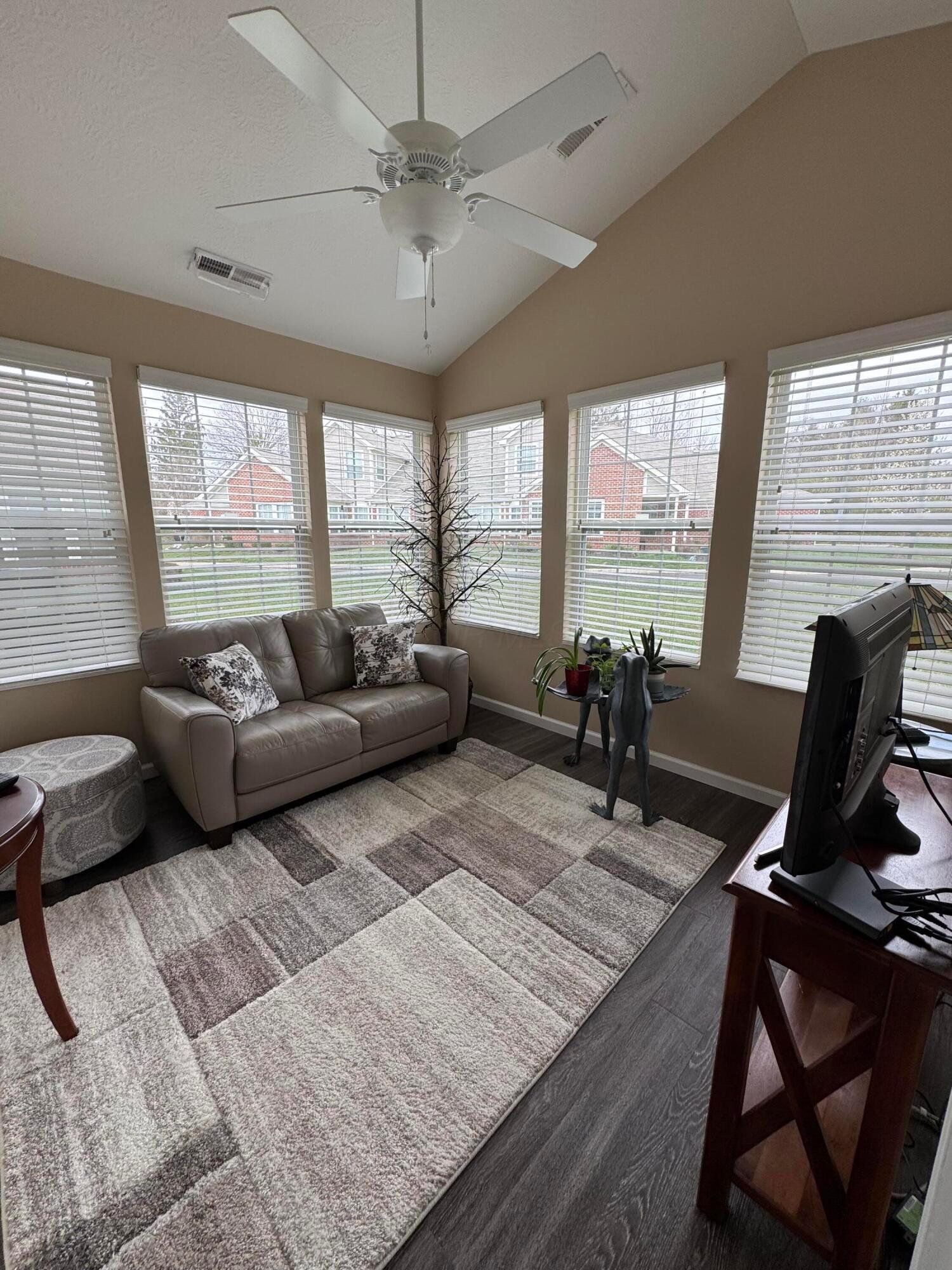 7563 Cherry Brook Drive Property Photo 12