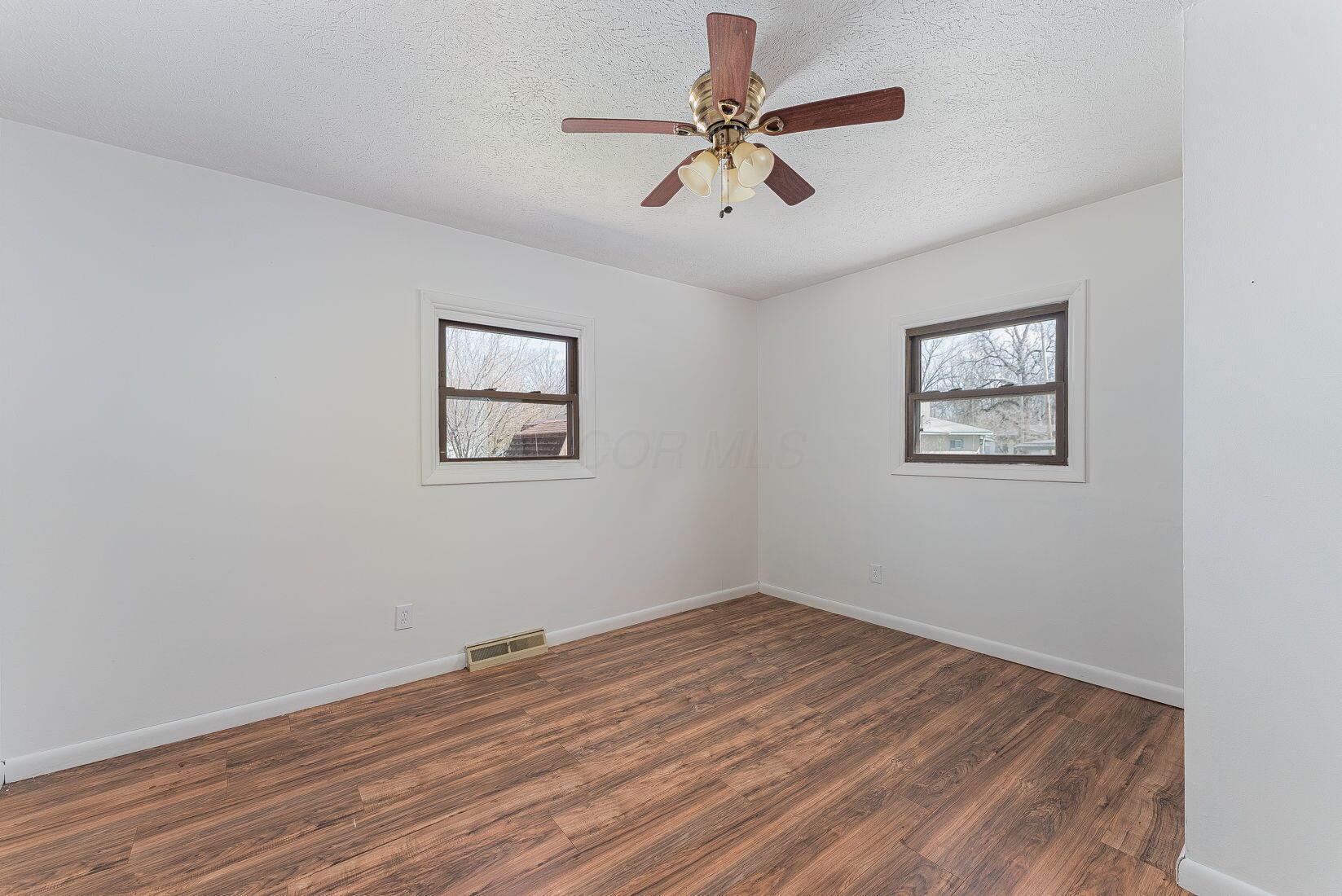 4776 Crocker Road Property Photo 10