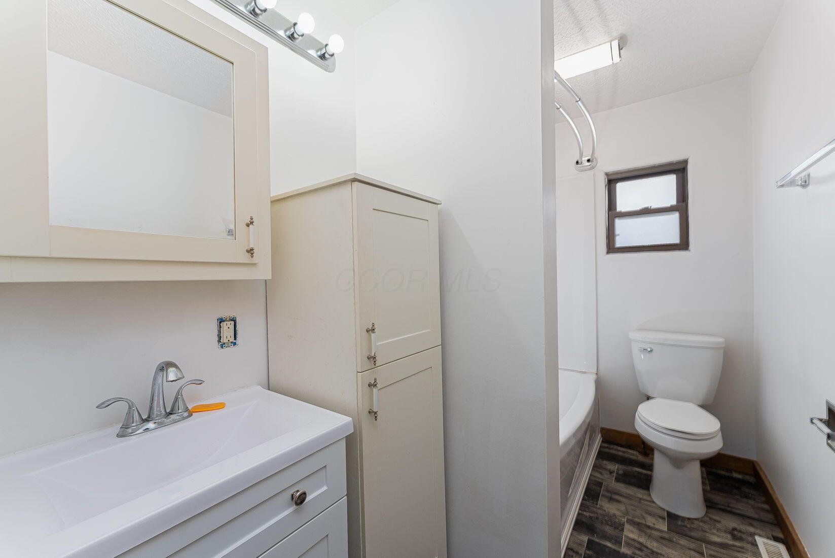 4776 Crocker Road Property Photo 15
