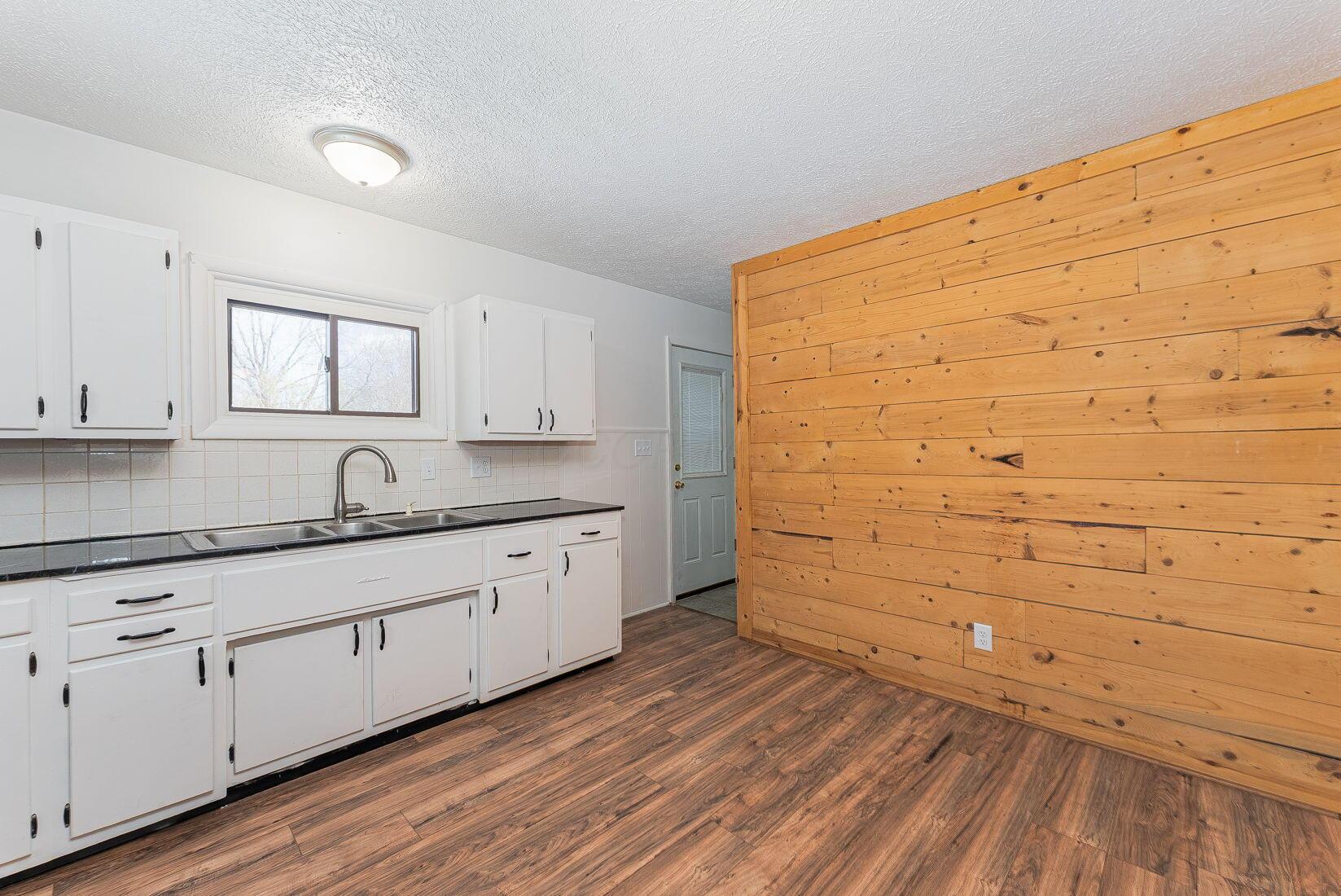 4776 Crocker Road Property Photo 18