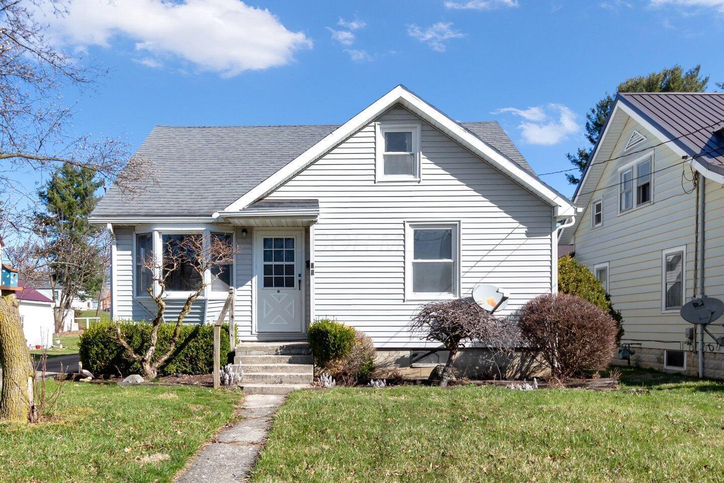 71 Raymond Avenue Property Photo
