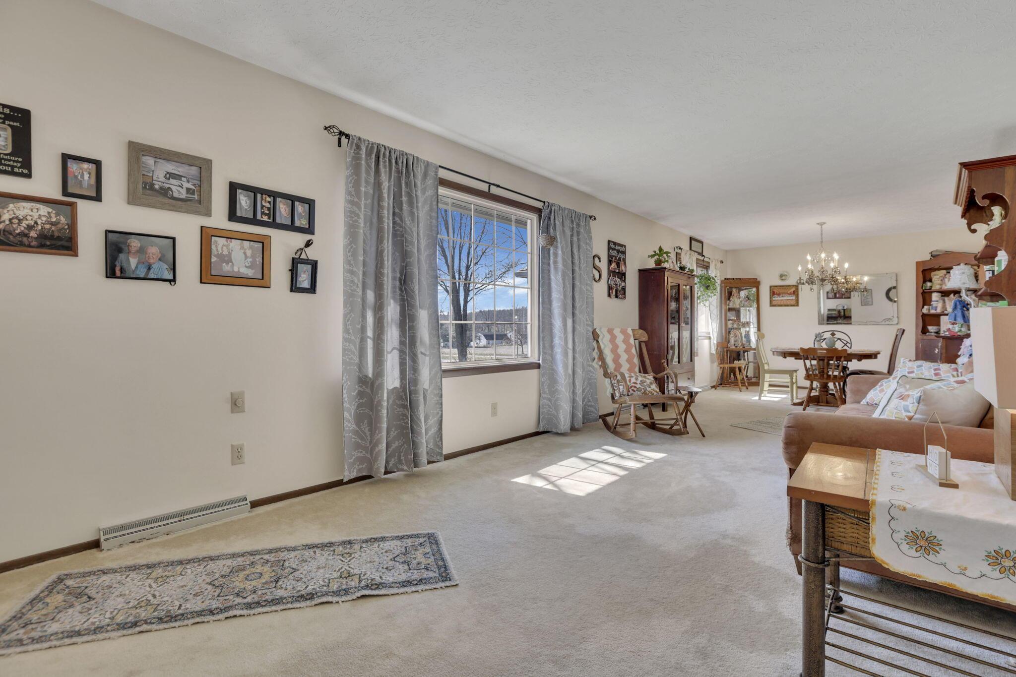 1605 Lexington Drive Property Photo 6