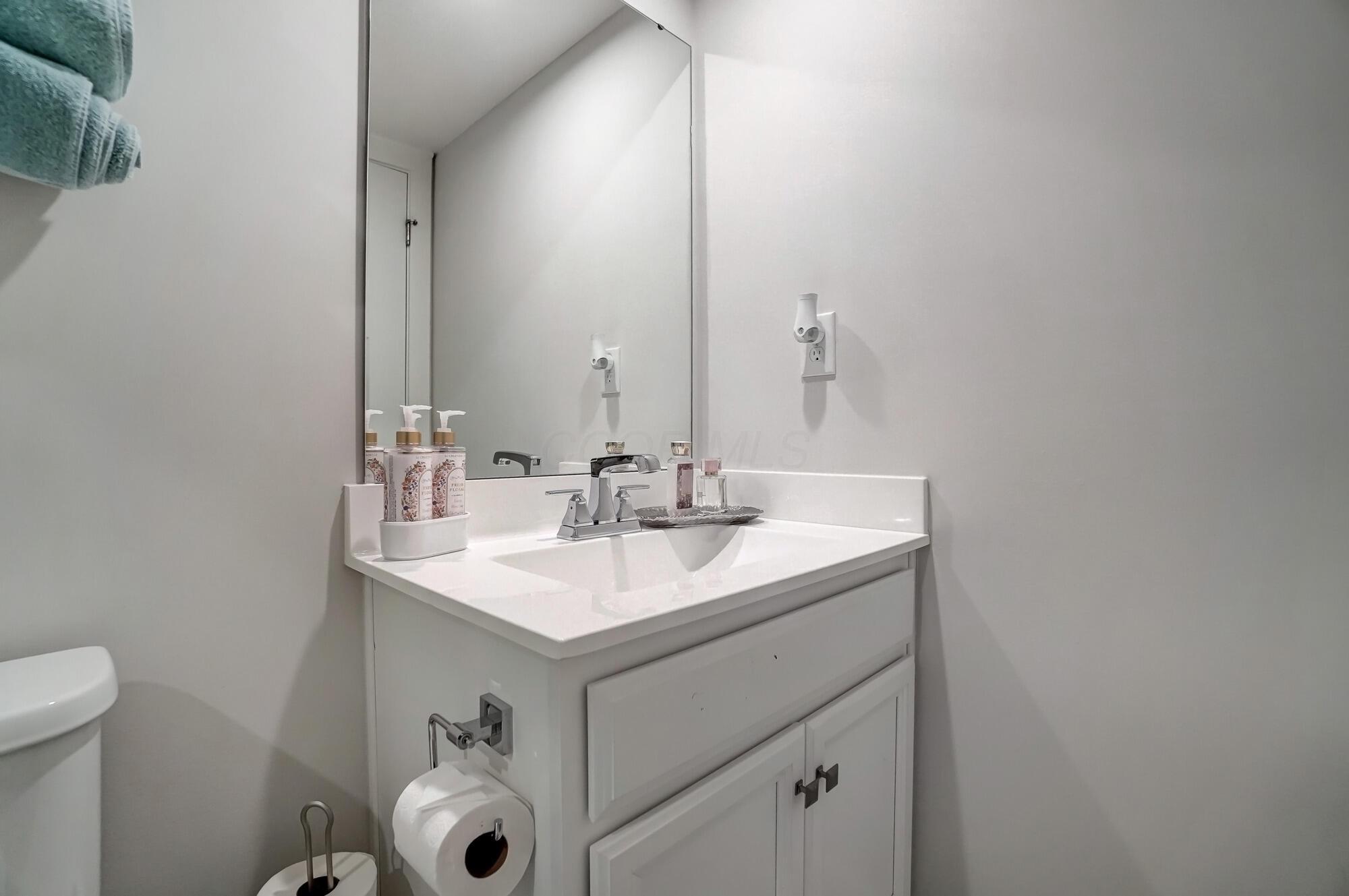 387 Crownover Way Property Photo 26