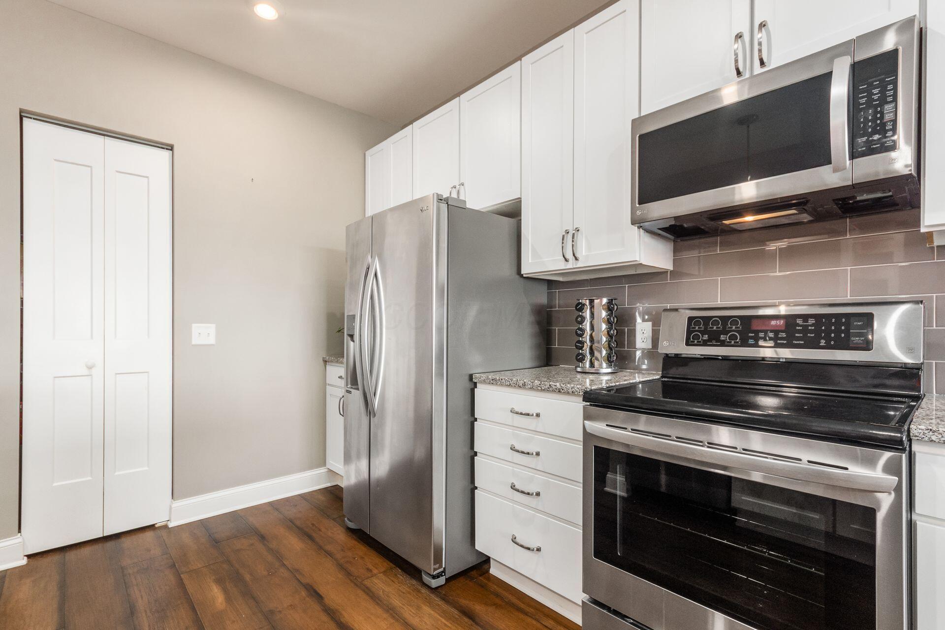 5339 Highpointe Lakes Drive, 402 Property Photo 13