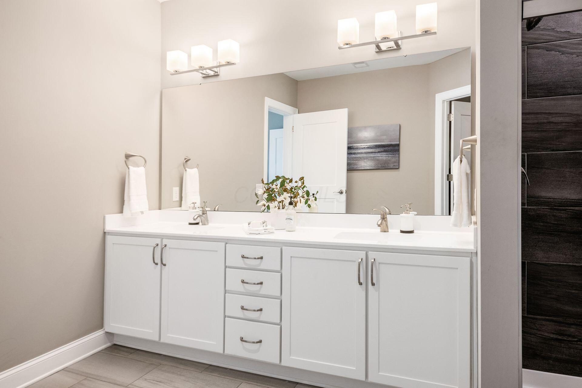 5339 Highpointe Lakes Drive, 402 Property Photo 28