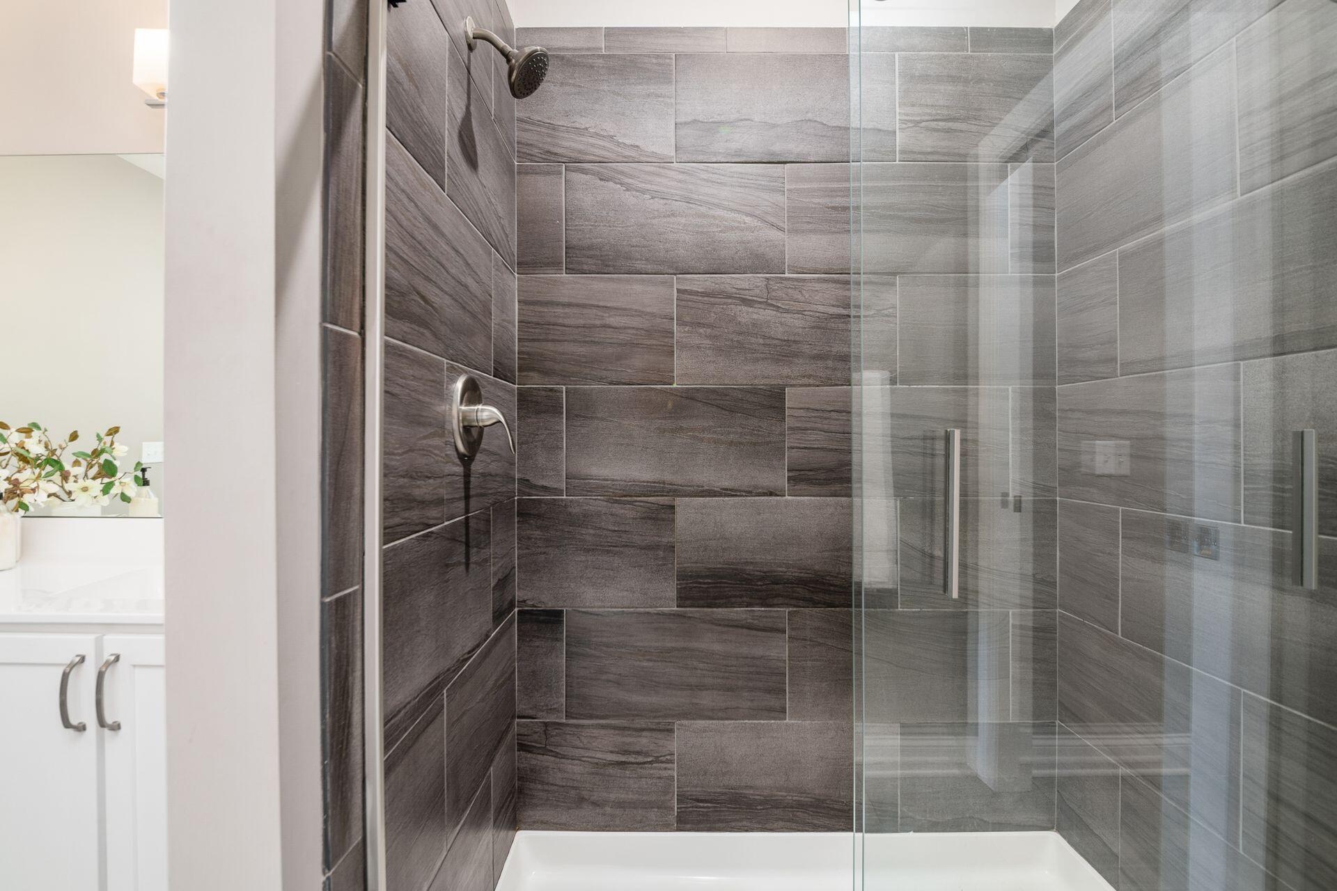 5339 Highpointe Lakes Drive, 402 Property Photo 30