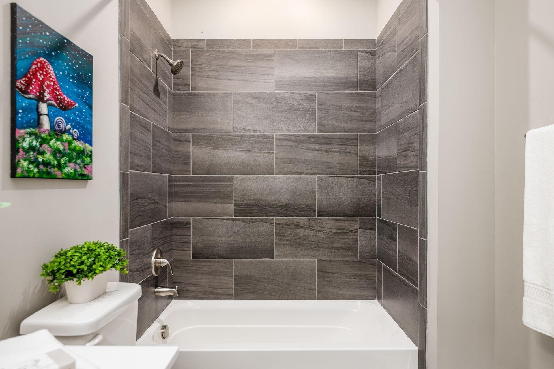 5339 Highpointe Lakes Drive, 402 Property Photo 35