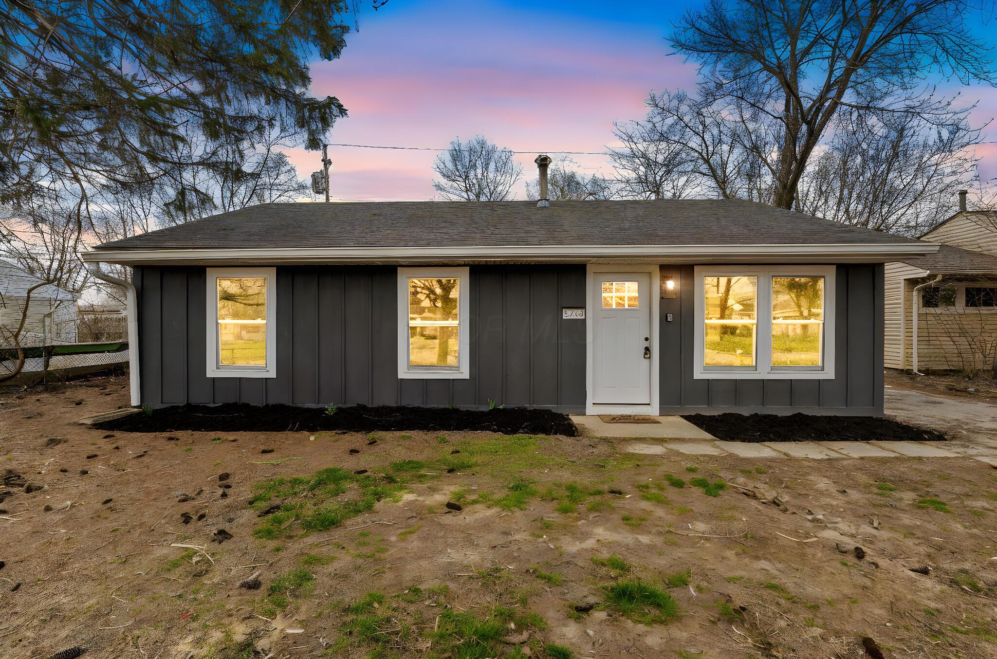1752 Marsdale Avenue Property Photo 1