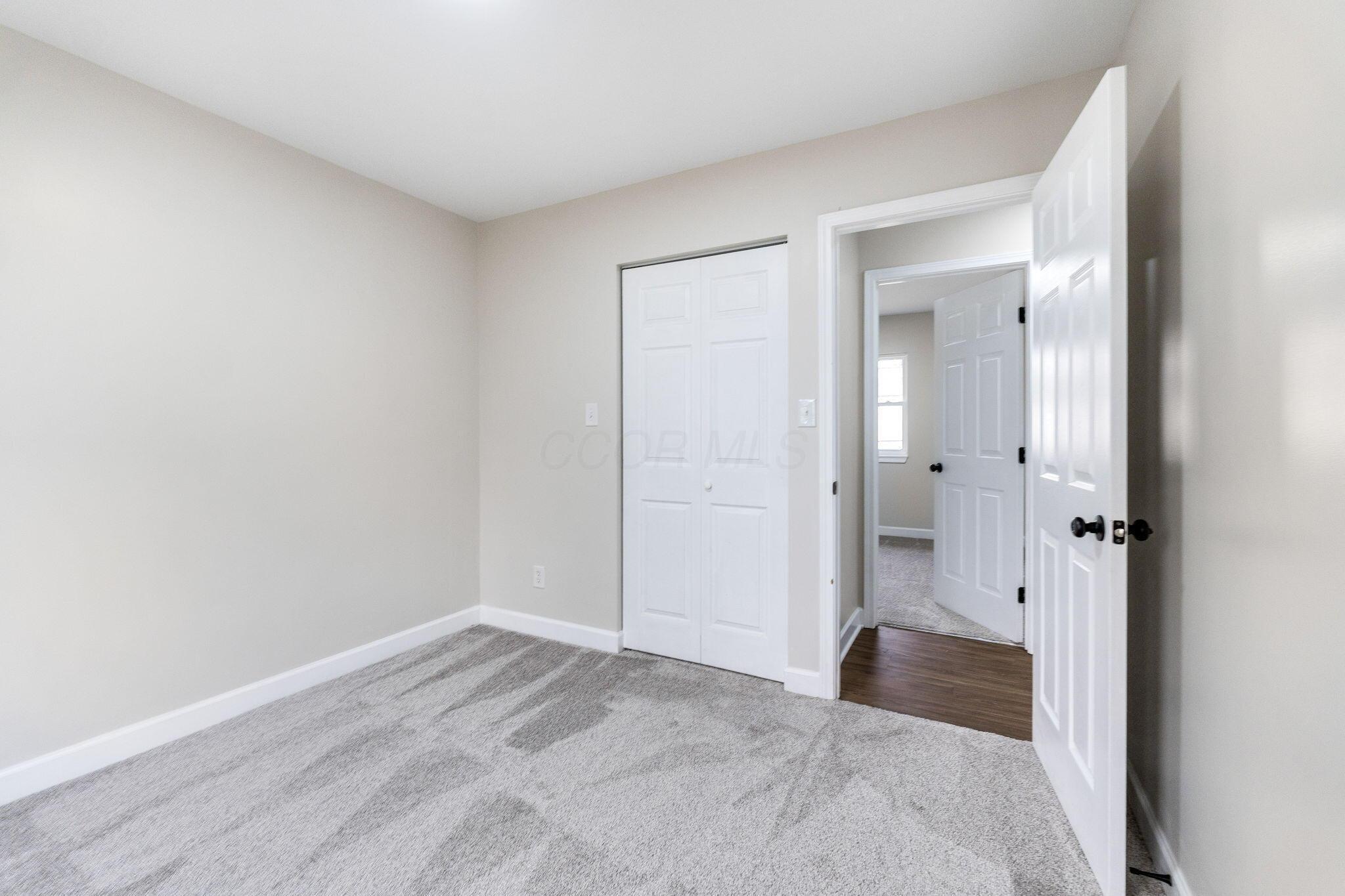 1752 Marsdale Avenue Property Photo 19