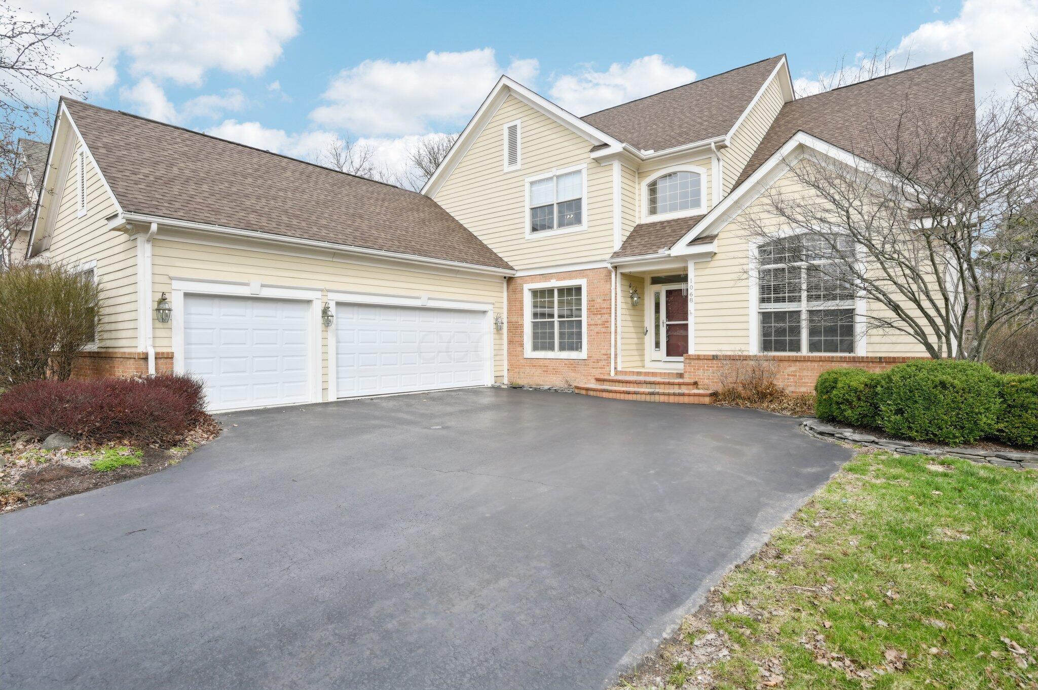 1068 Rutherglen Drive Property Photo 1