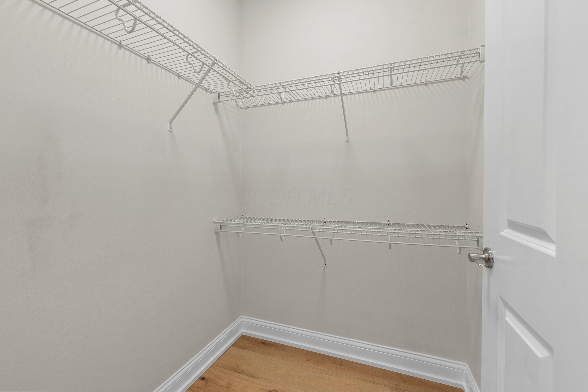 960 Perry Street, 301 Property Photo 15