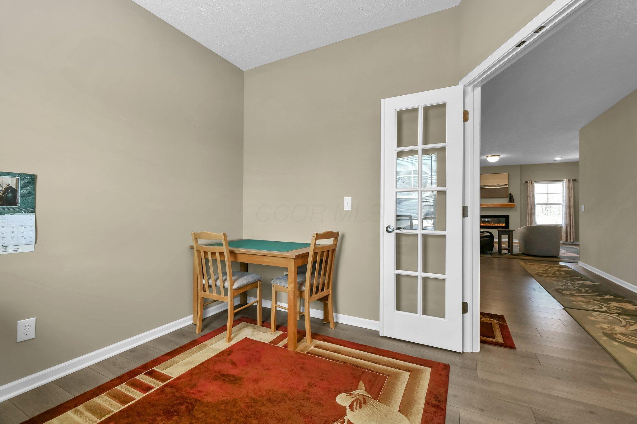 334 Mannaseh Drive W Property Photo 8