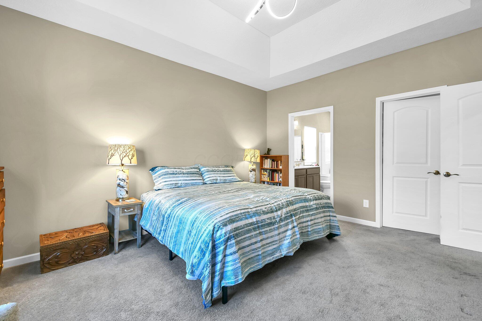334 Mannaseh Drive W Property Photo 27