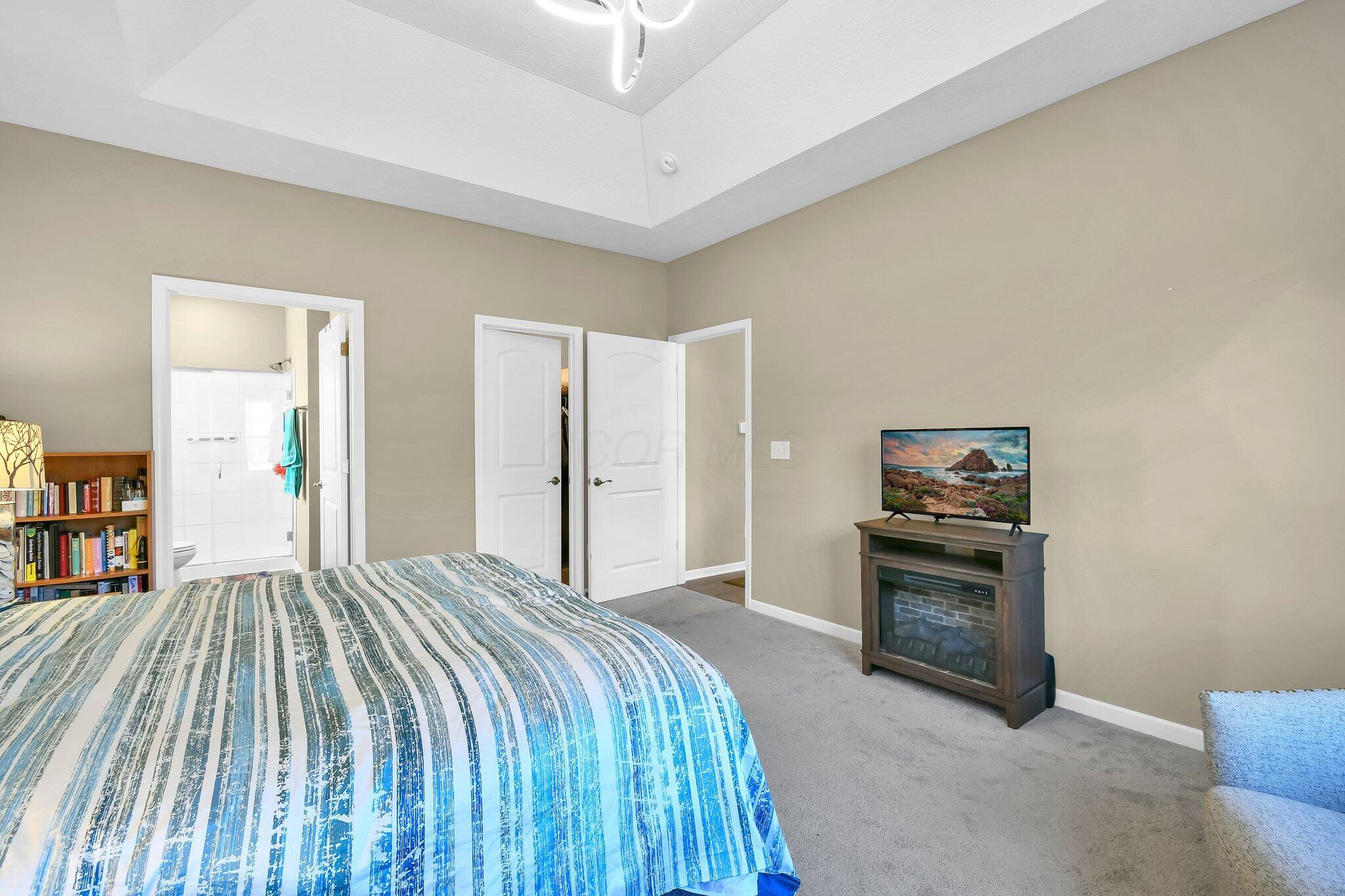 334 Mannaseh Drive W Property Photo 28