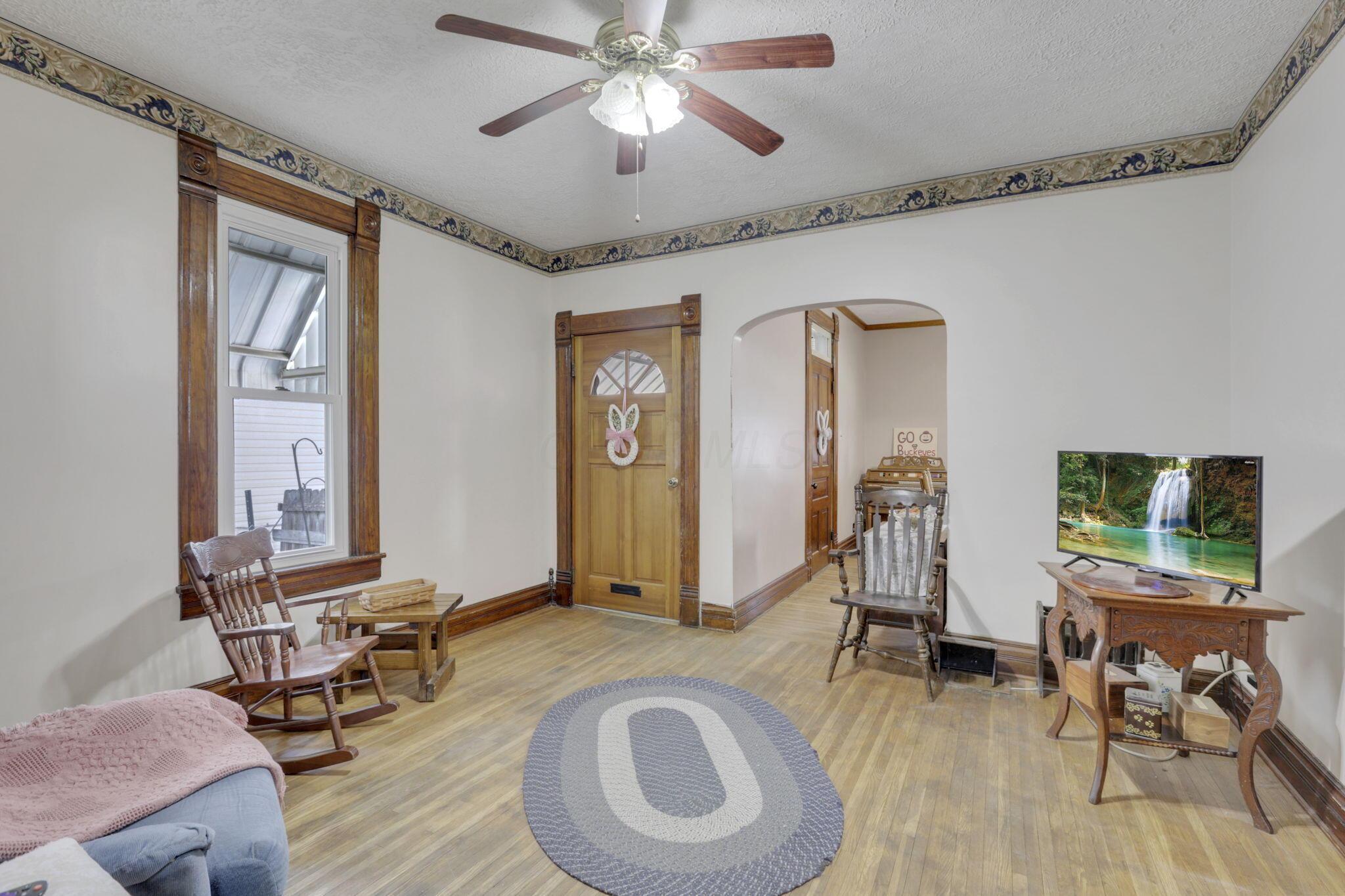 304 S Maple Street Property Photo 12