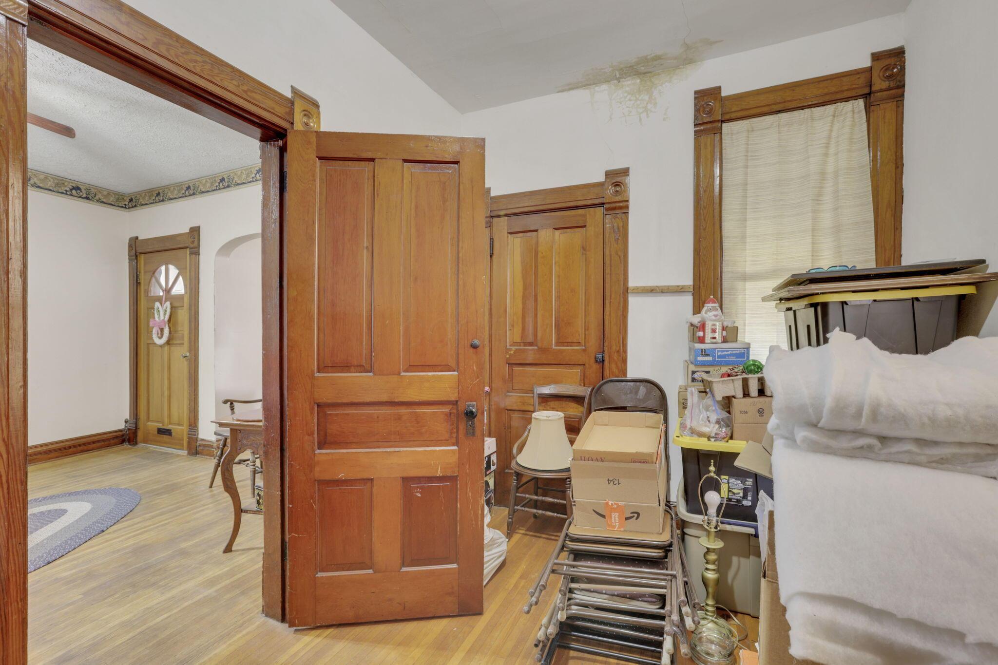 304 S Maple Street Property Photo 26