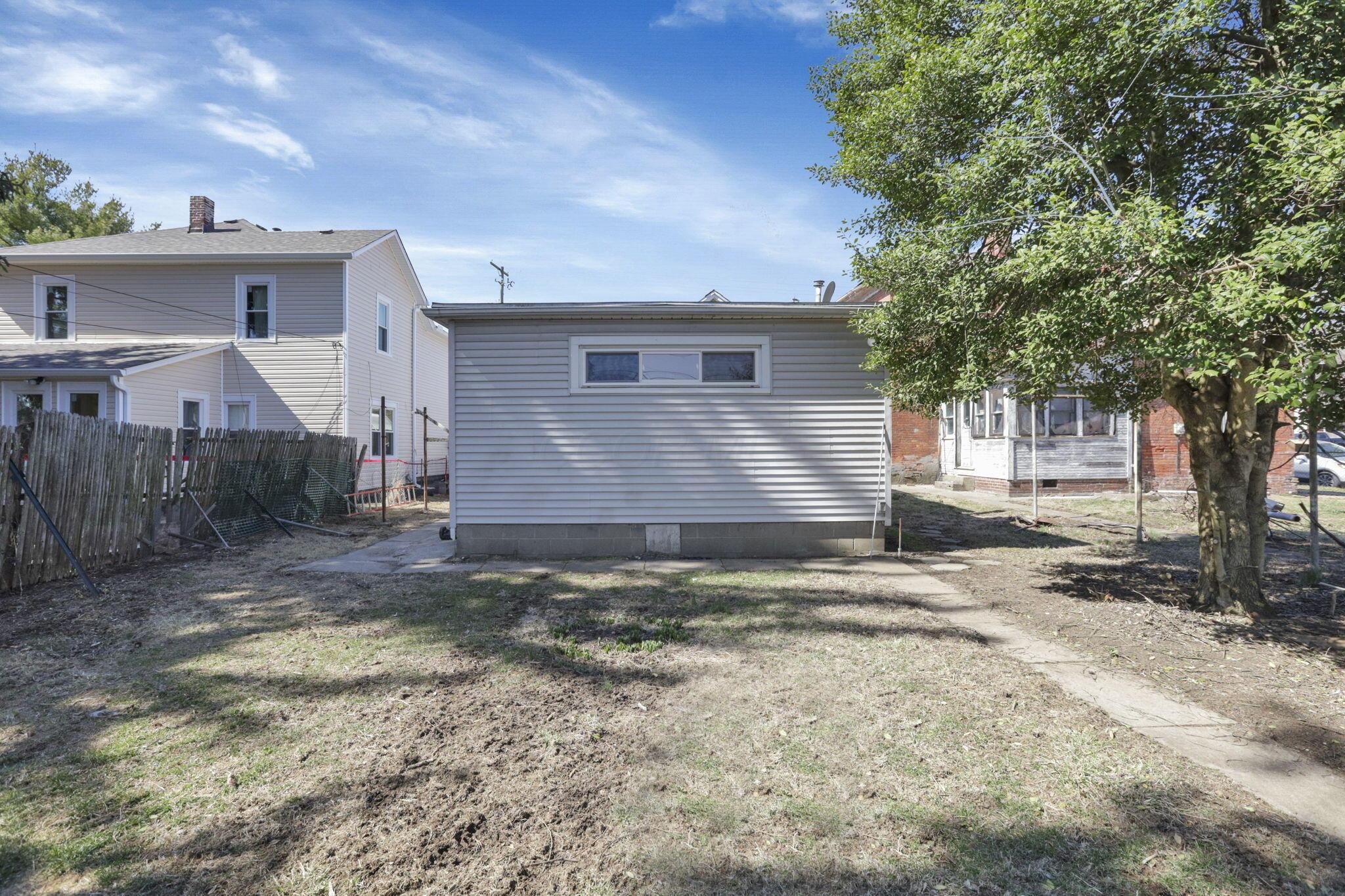 304 S Maple Street Property Photo 35