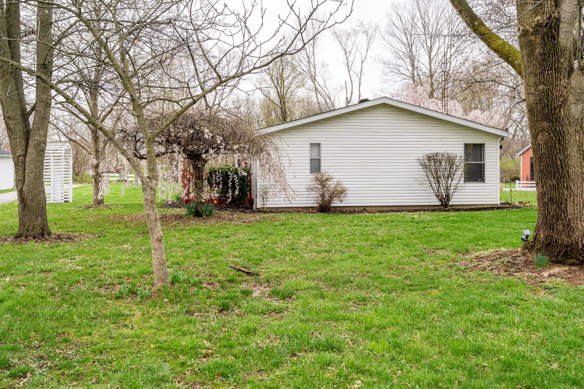 8095 Fall Creek Road Property Photo 37