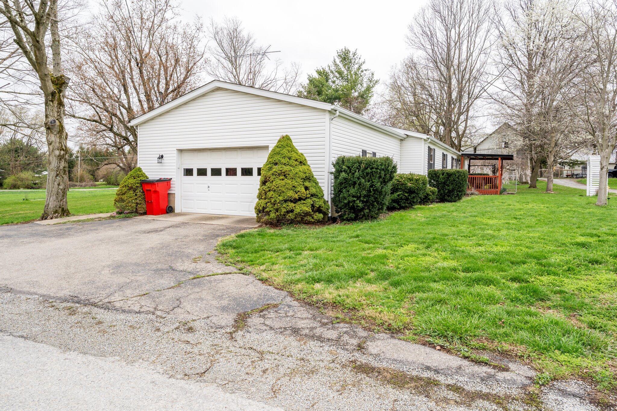 8095 Fall Creek Road Property Photo 38