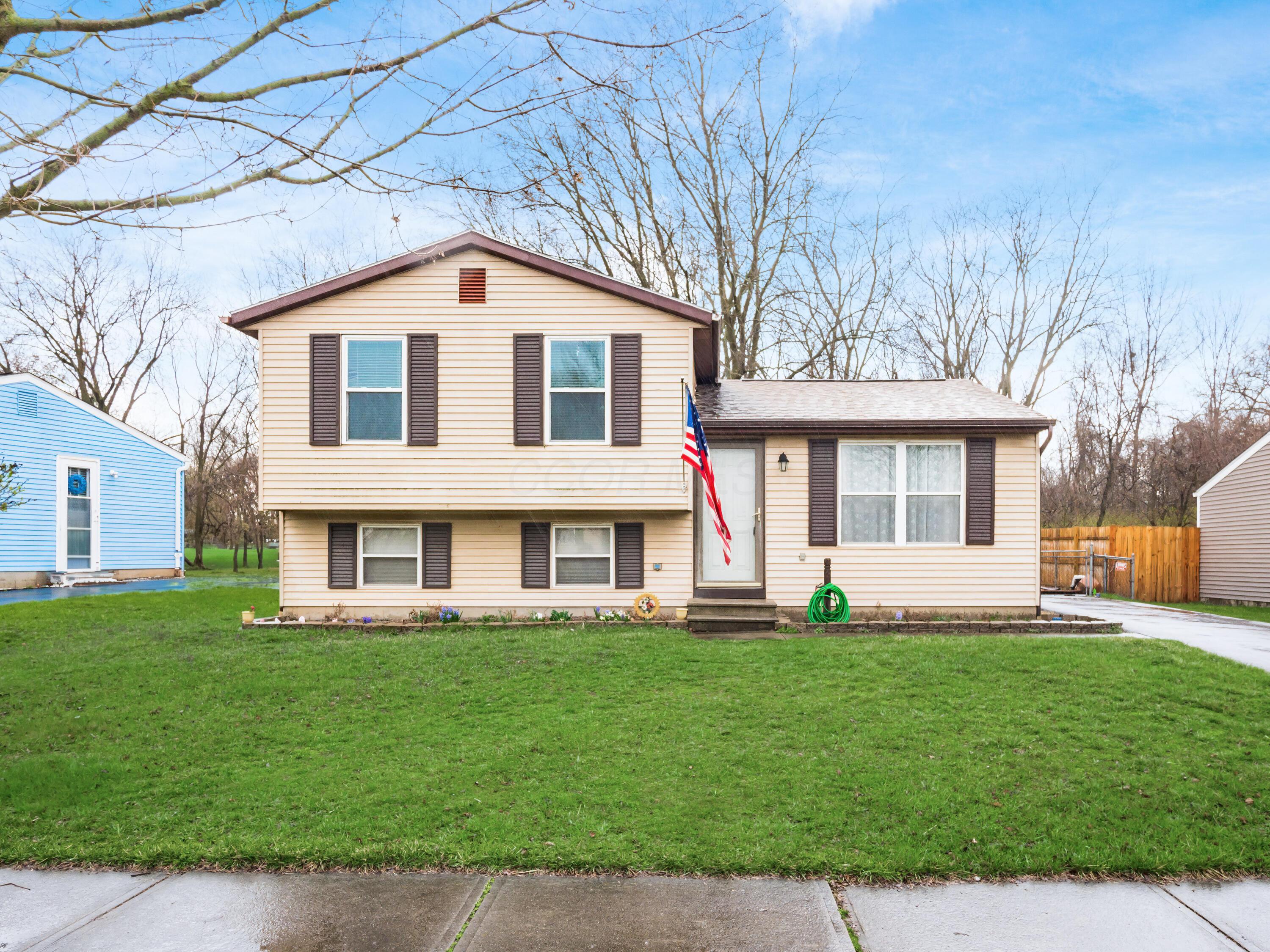 1538 Willow View Drive Property Photo 1