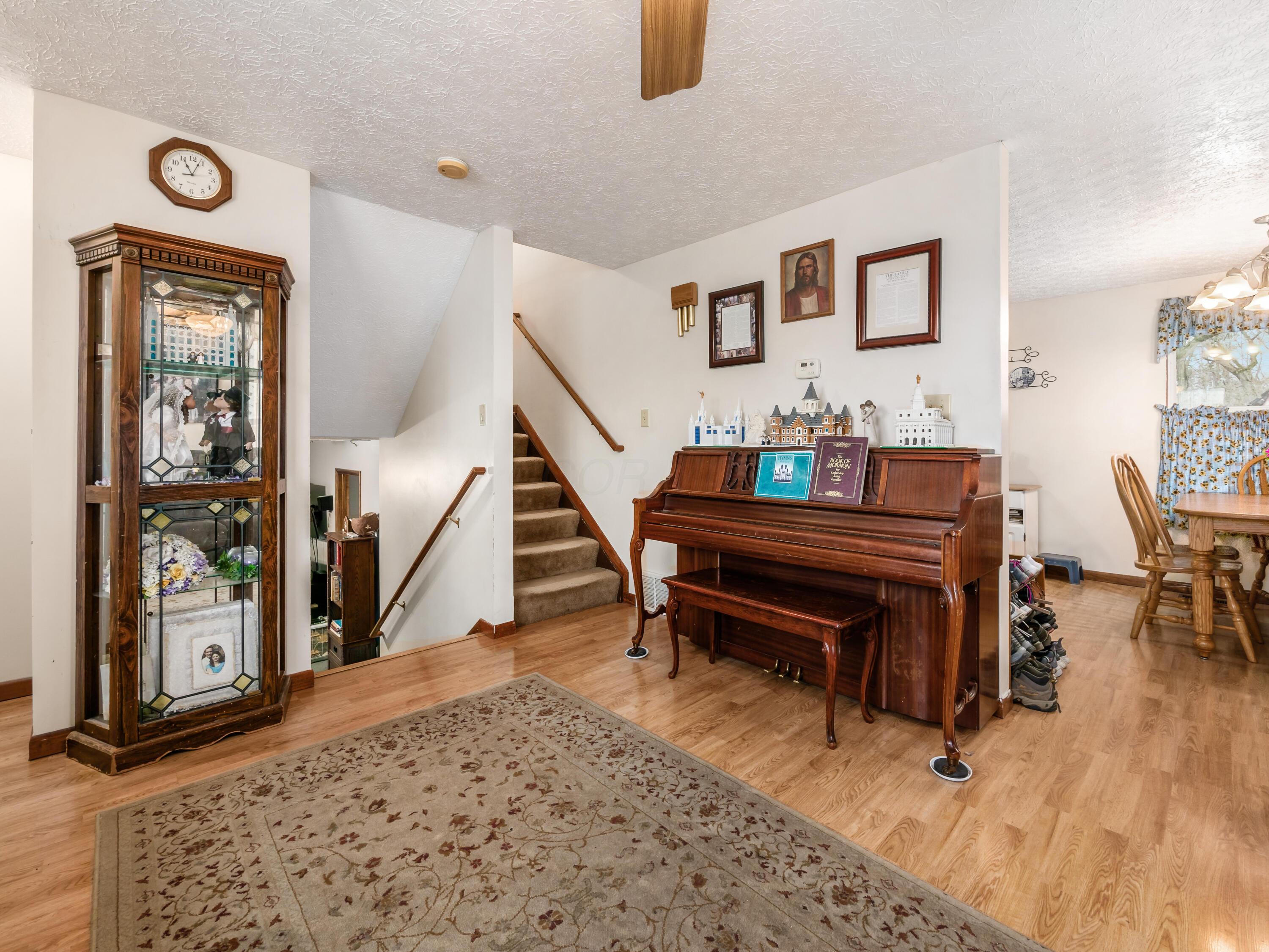 1538 Willow View Drive Property Photo 6