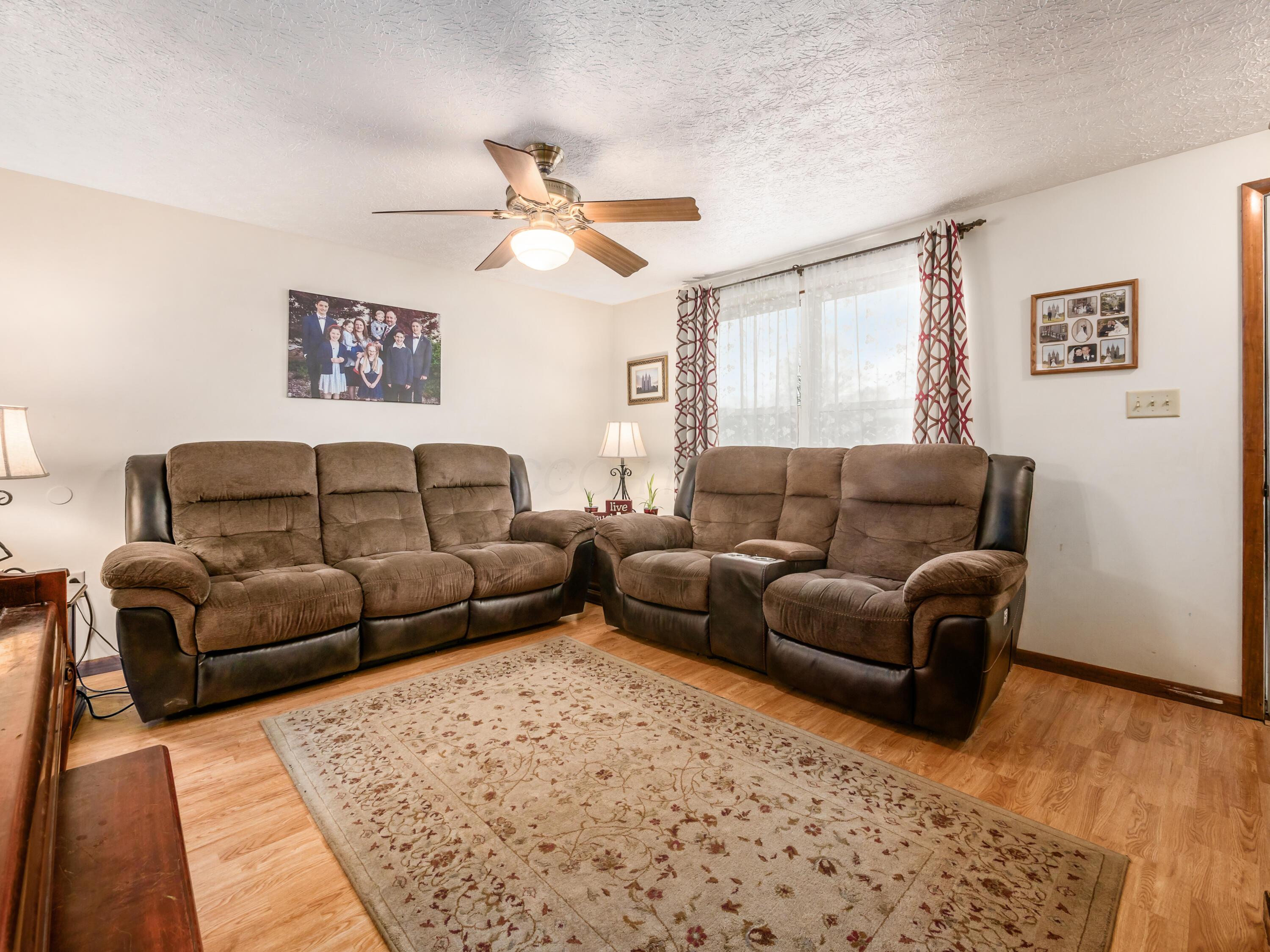 1538 Willow View Drive Property Photo 7