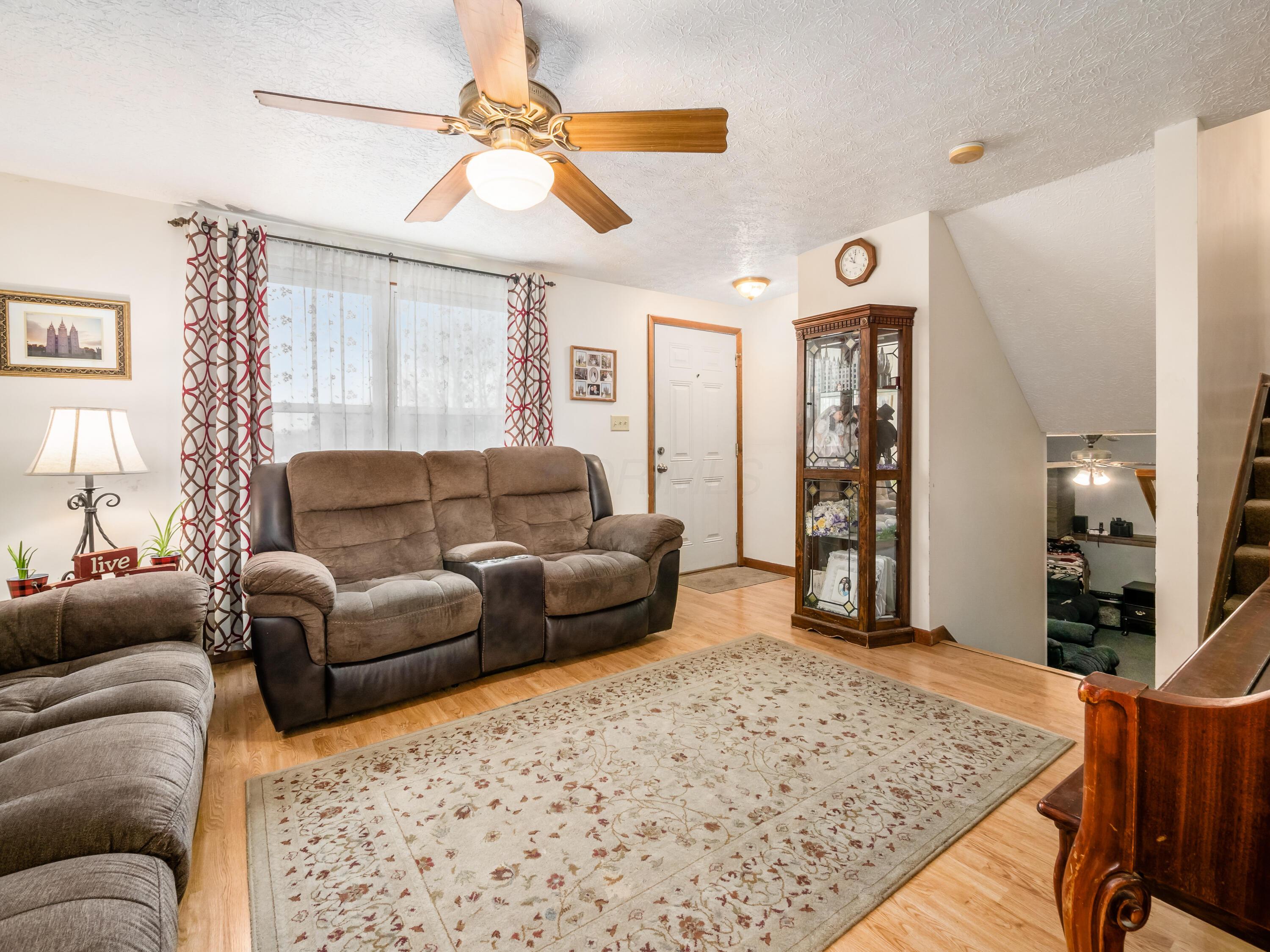 1538 Willow View Drive Property Photo 8