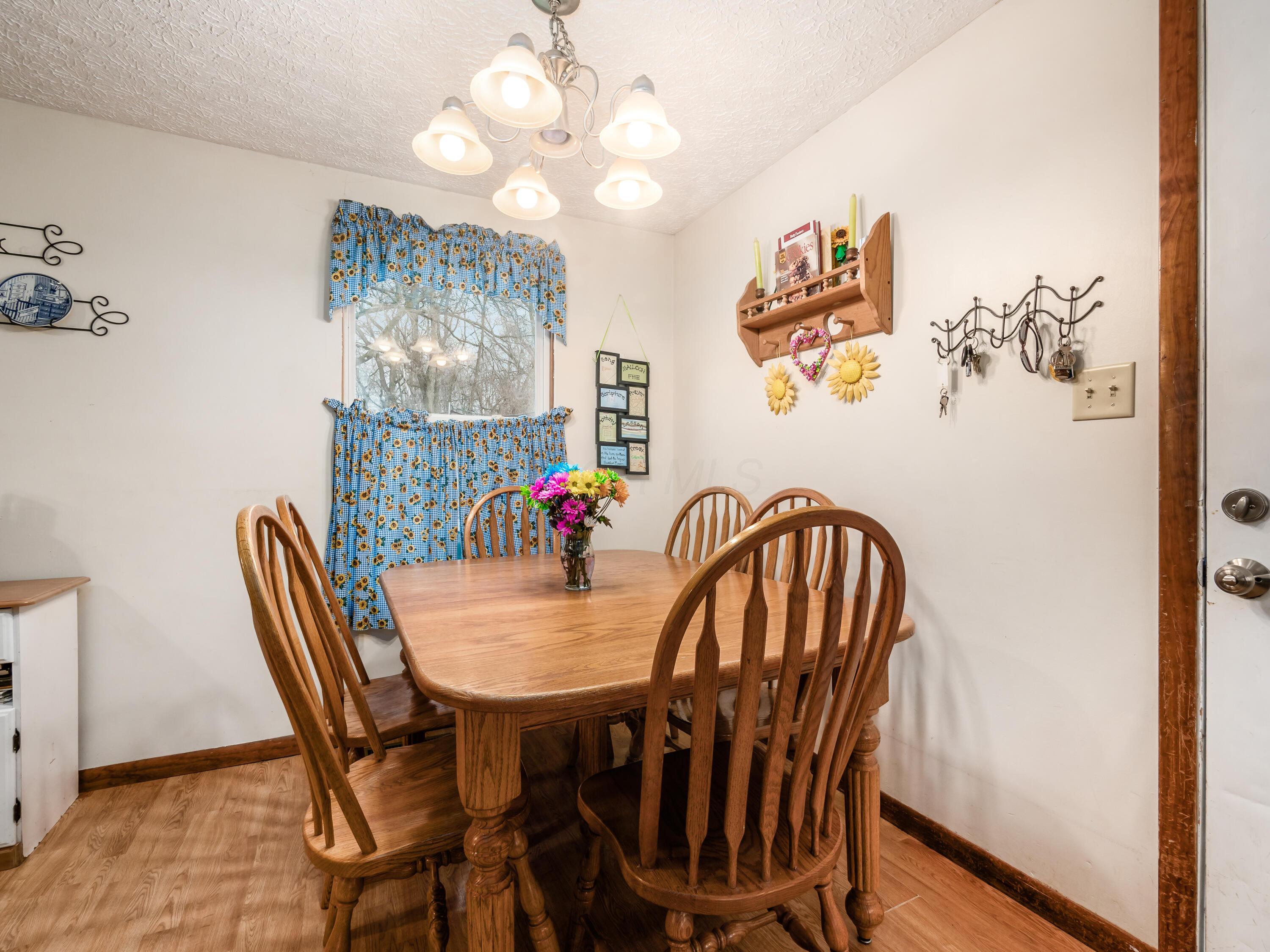 1538 Willow View Drive Property Photo 9