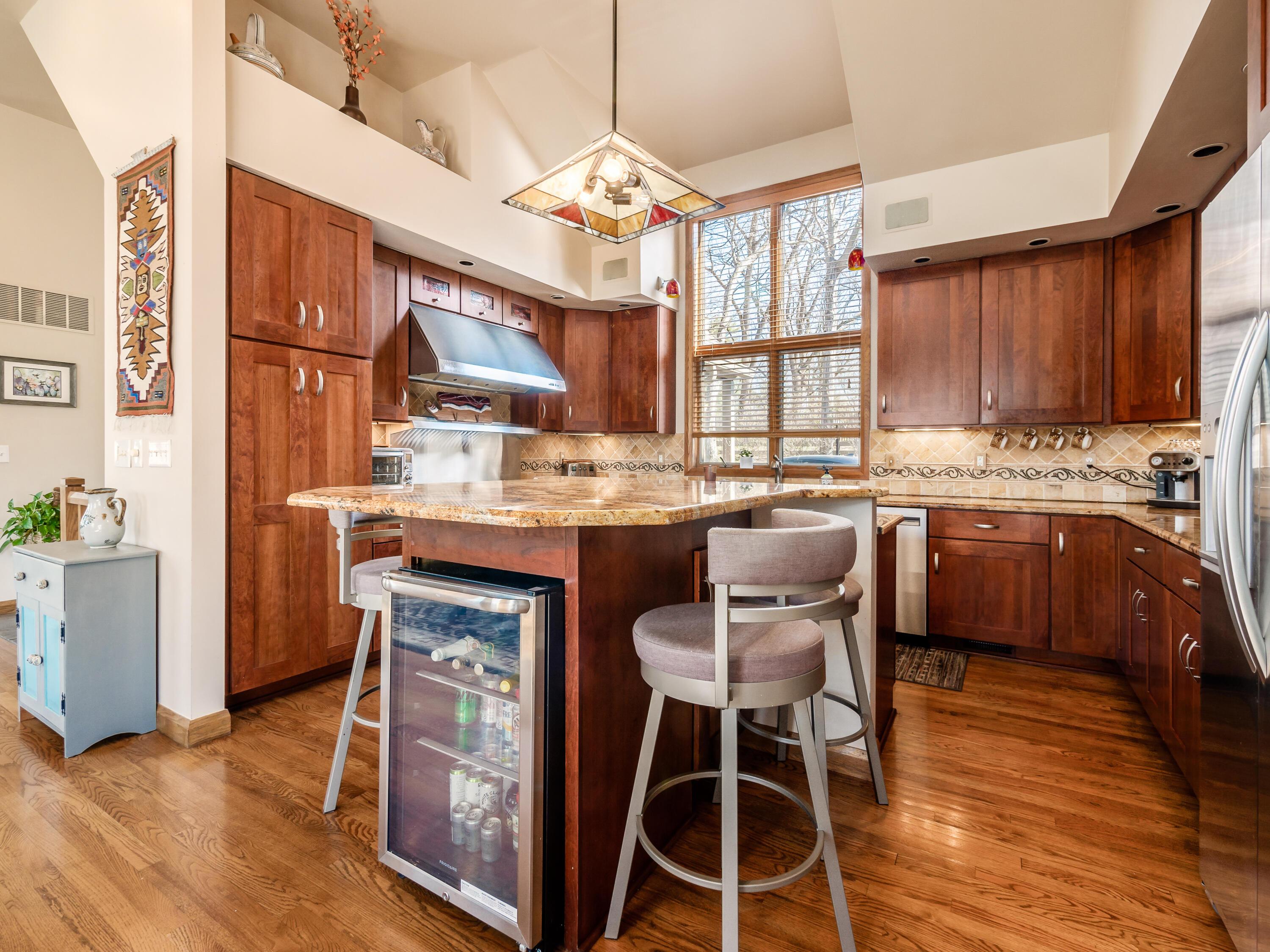 851 Noe Bixby Road Property Photo 16