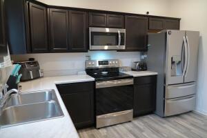 447 Bren Drive Property Photo 12