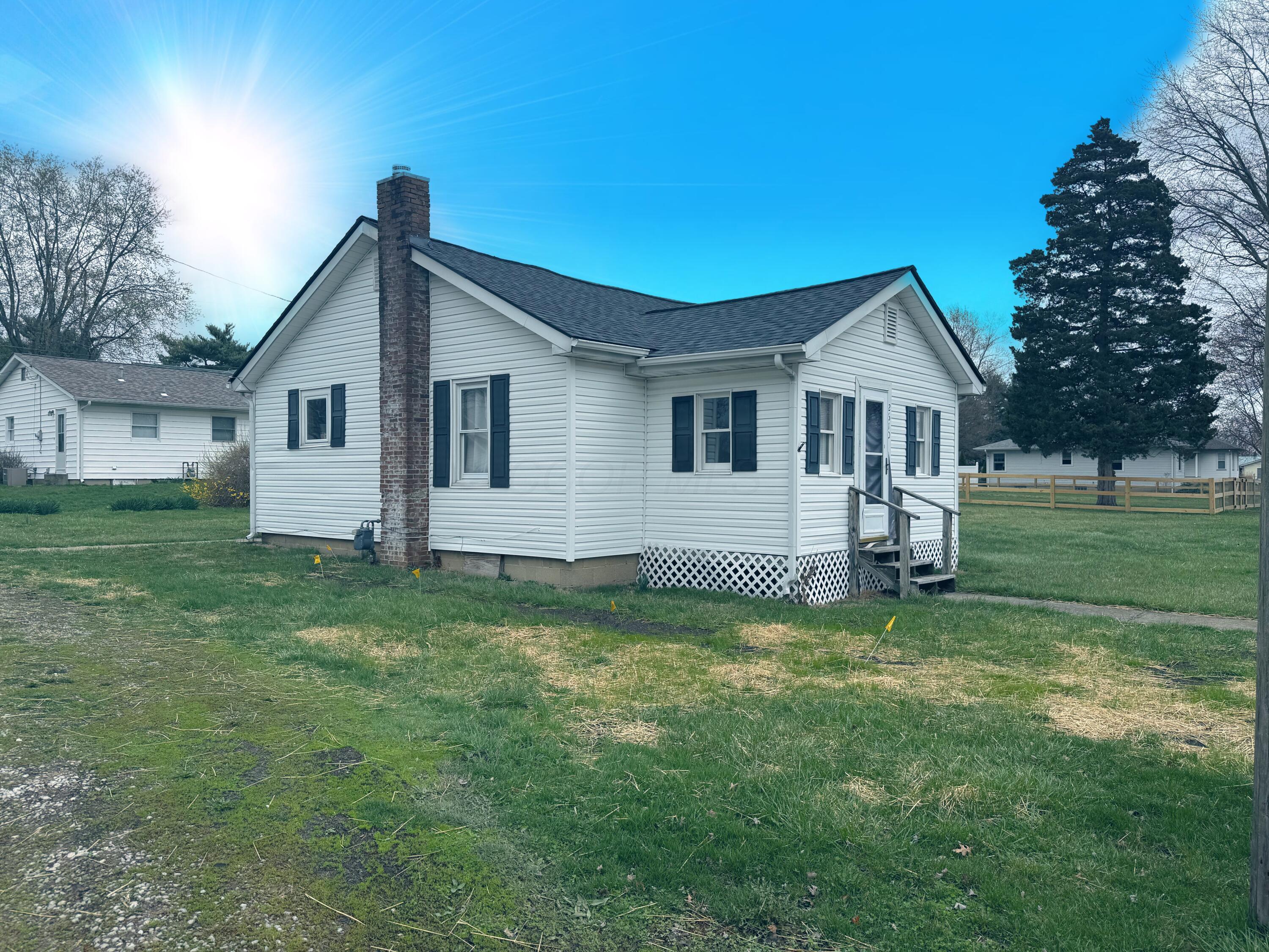 2610 Summit Street Property Photo 2