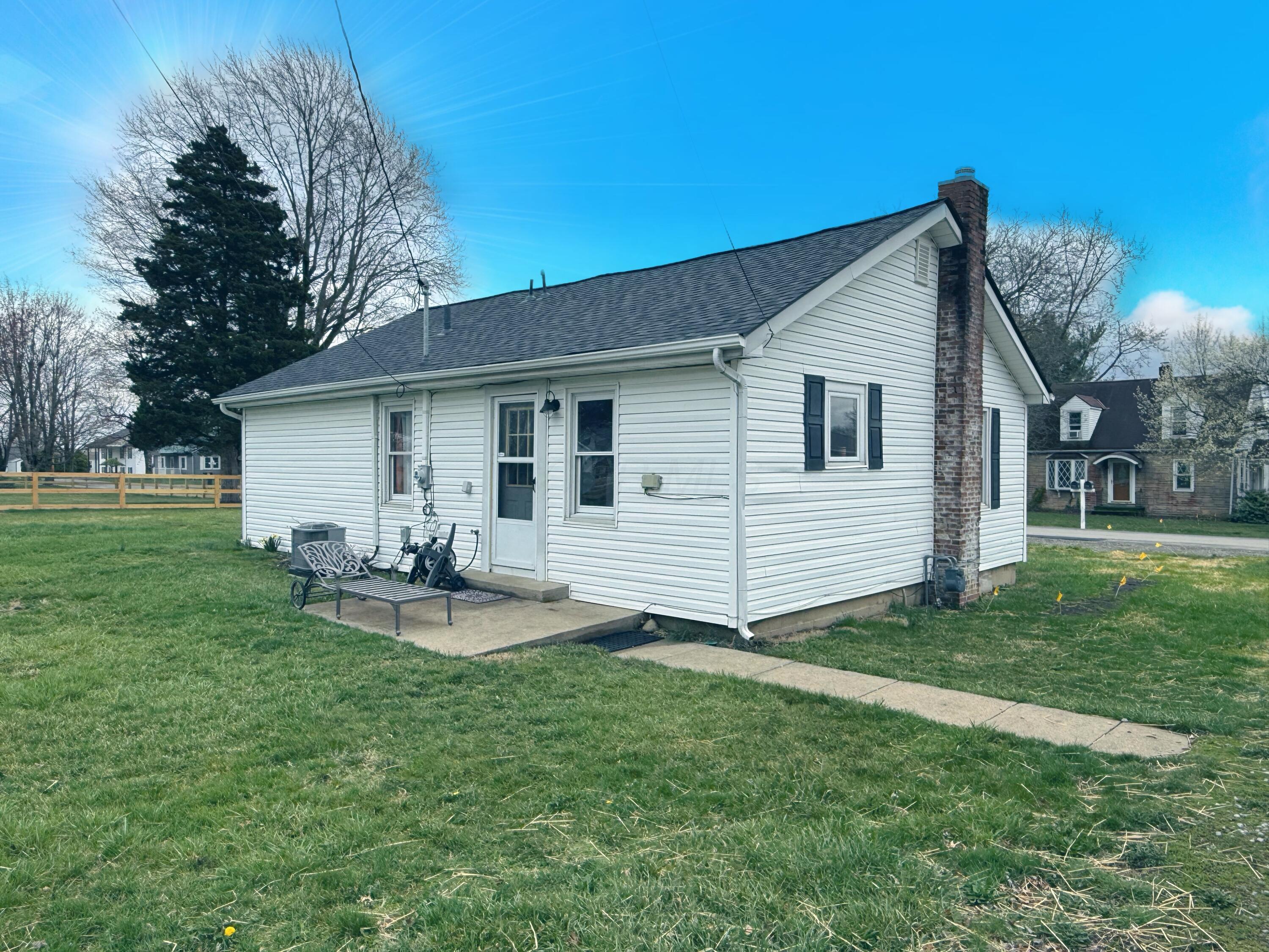 2610 Summit Street Property Photo 4