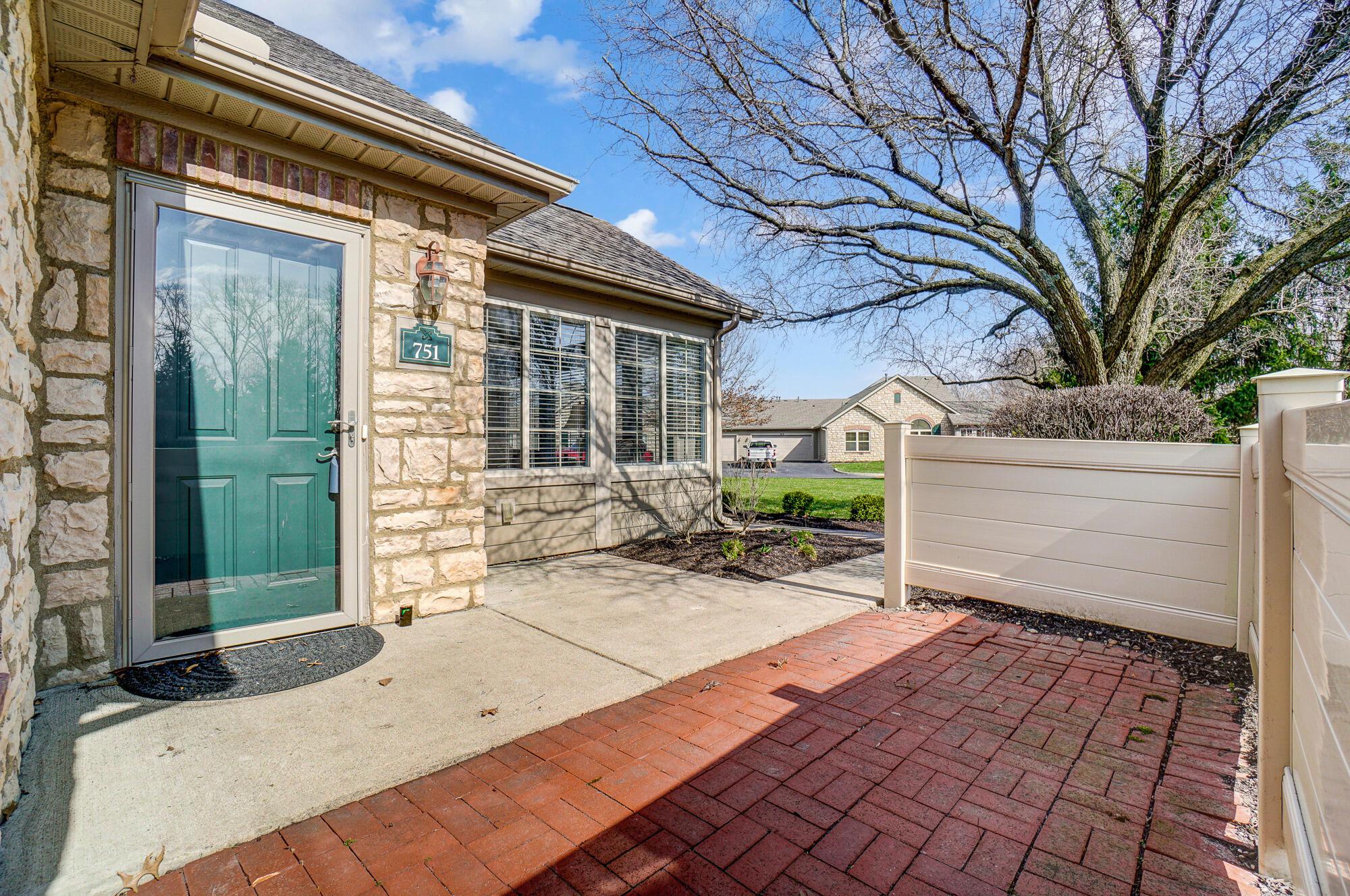 751 Kingsmead Road Property Photo 5