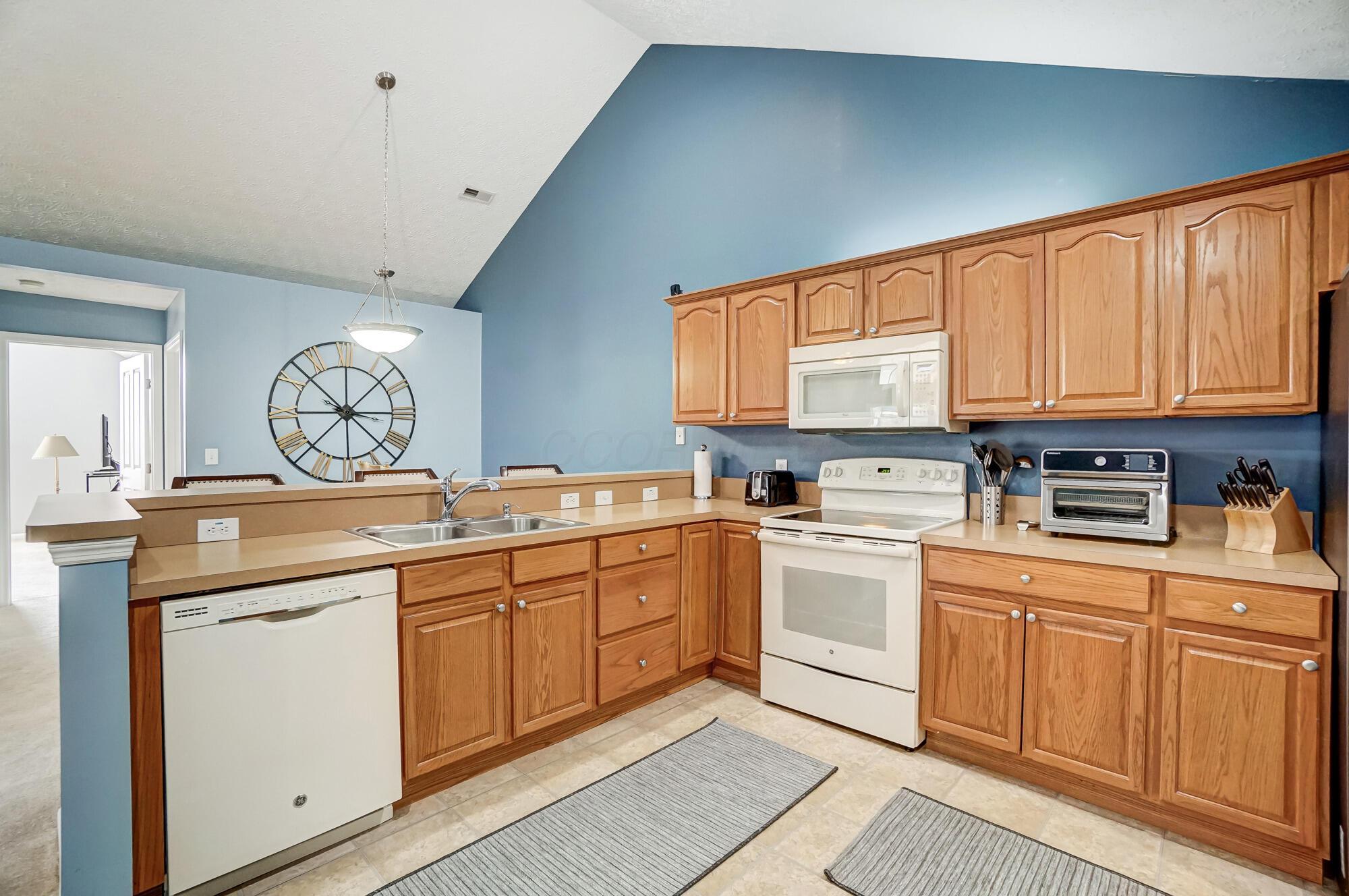 751 Kingsmead Road Property Photo 14