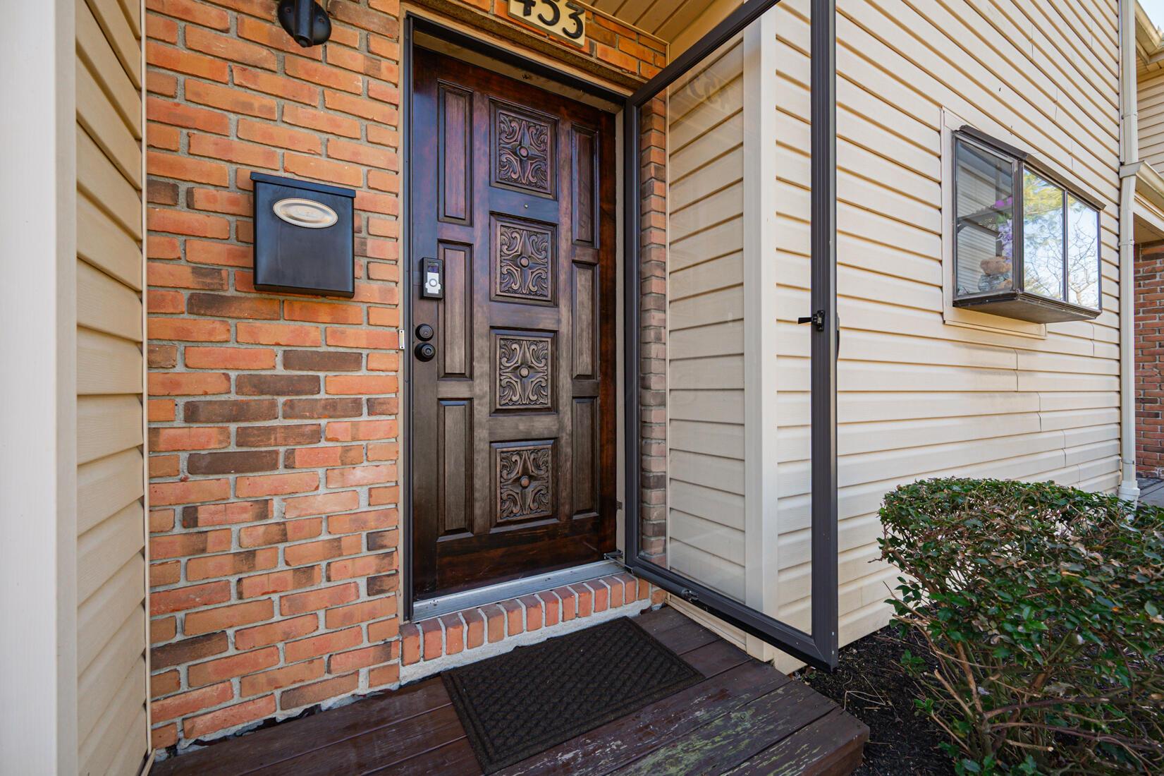 453 E North Street Property Photo 6