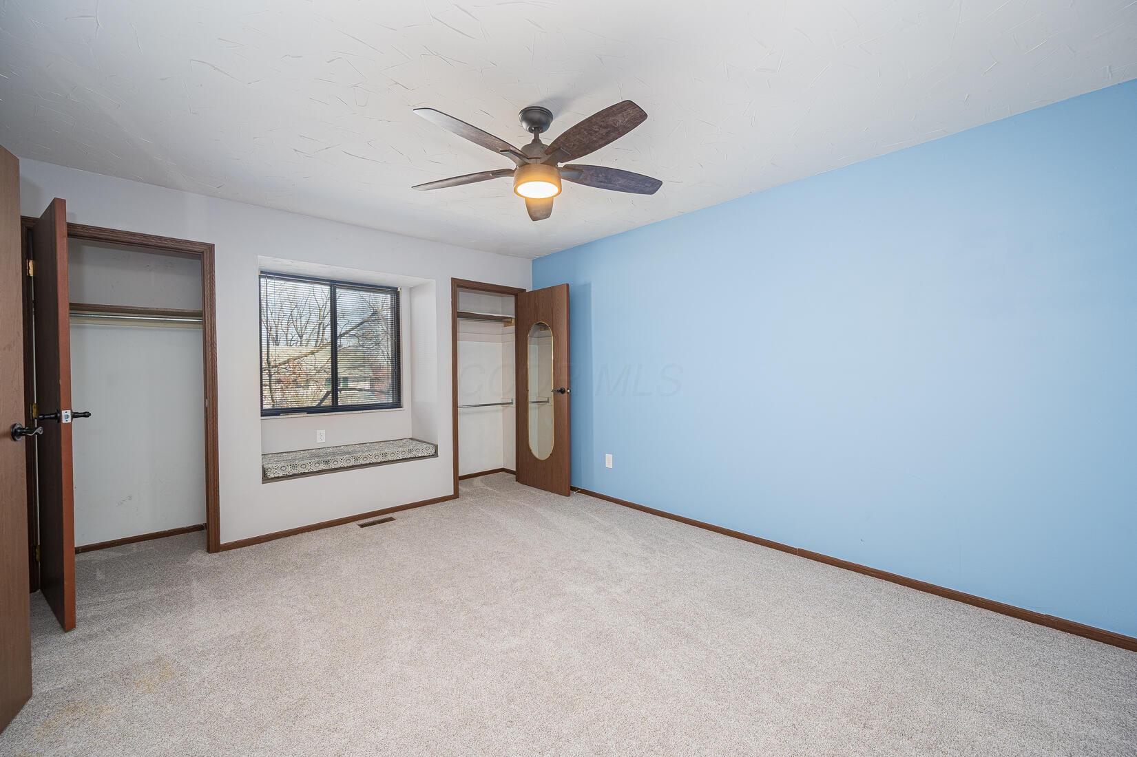453 E North Street Property Photo 22