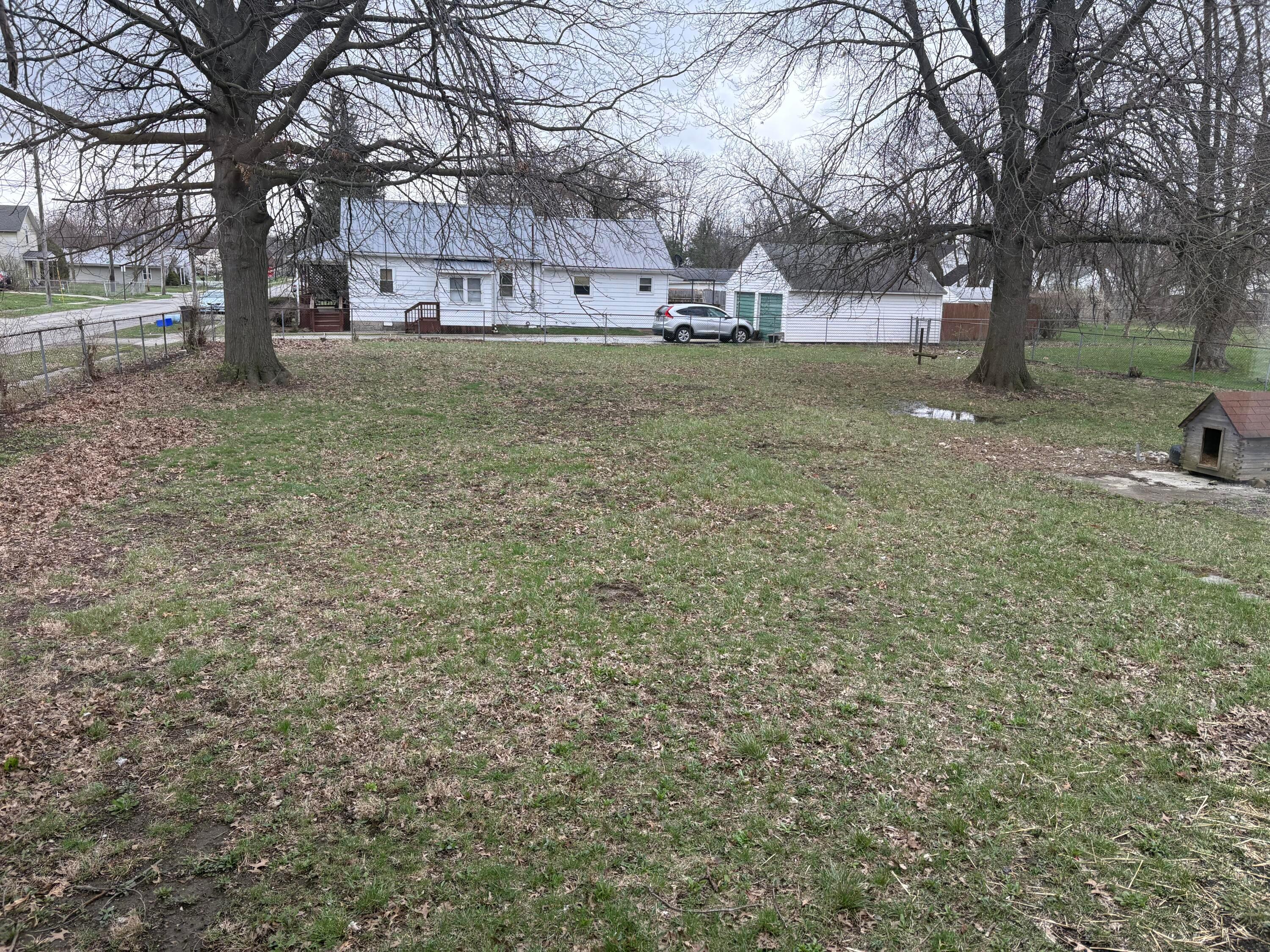 309 E Mark Street Property Photo 5