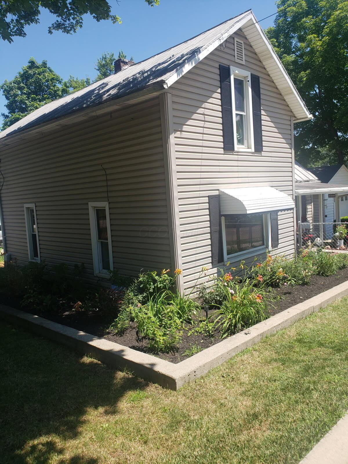 20 E Noble Street Property Photo