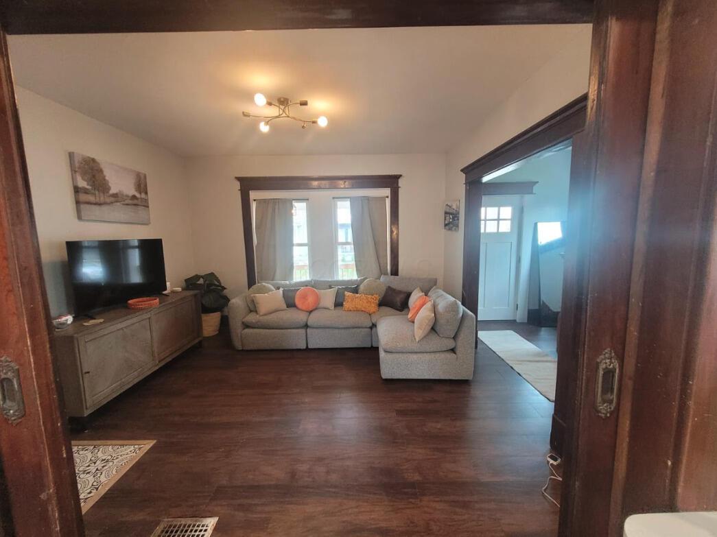 41 S Ogden Avenue Property Photo 5