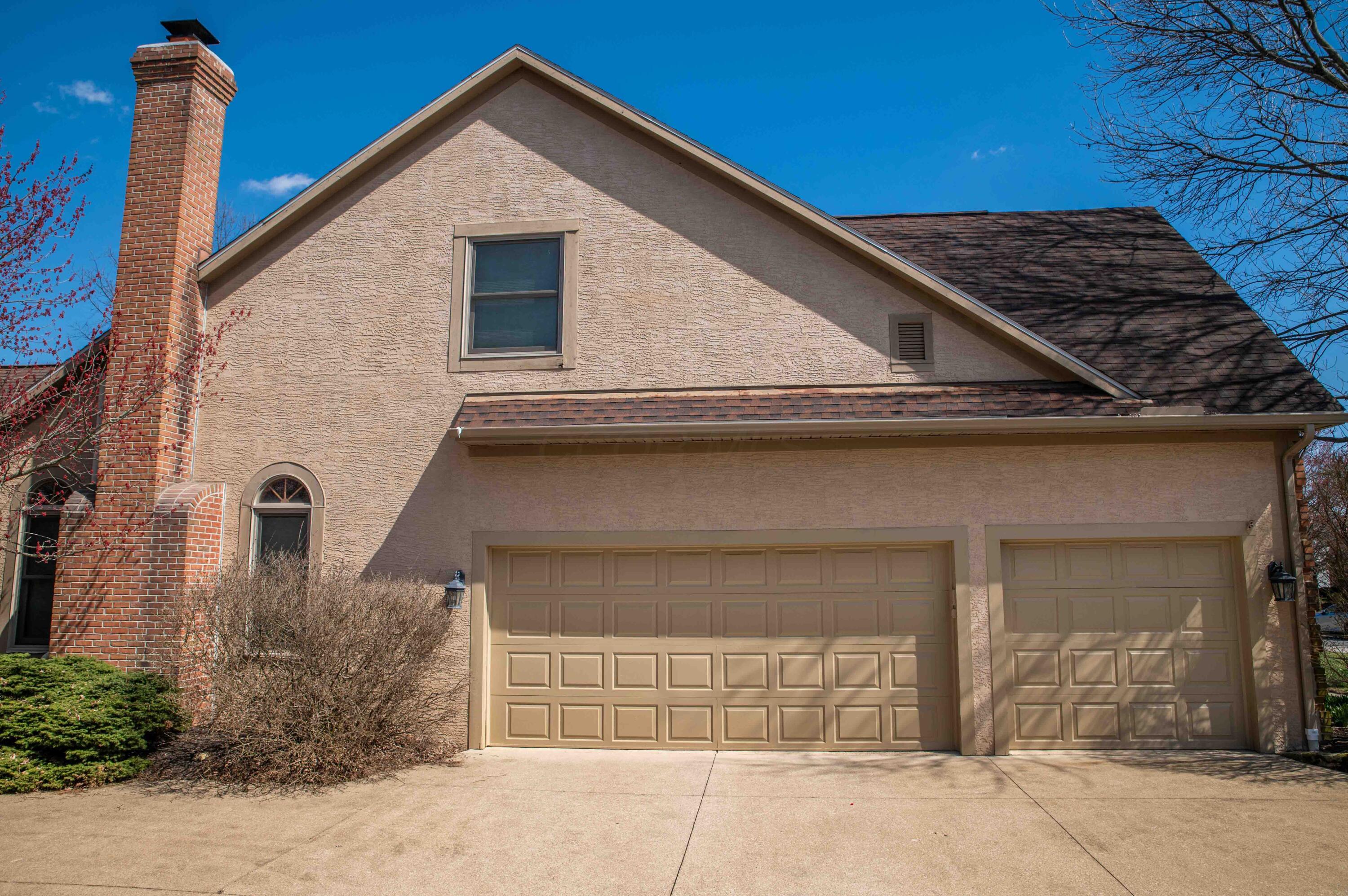 214 Mckenna Creek Drive Property Photo 4