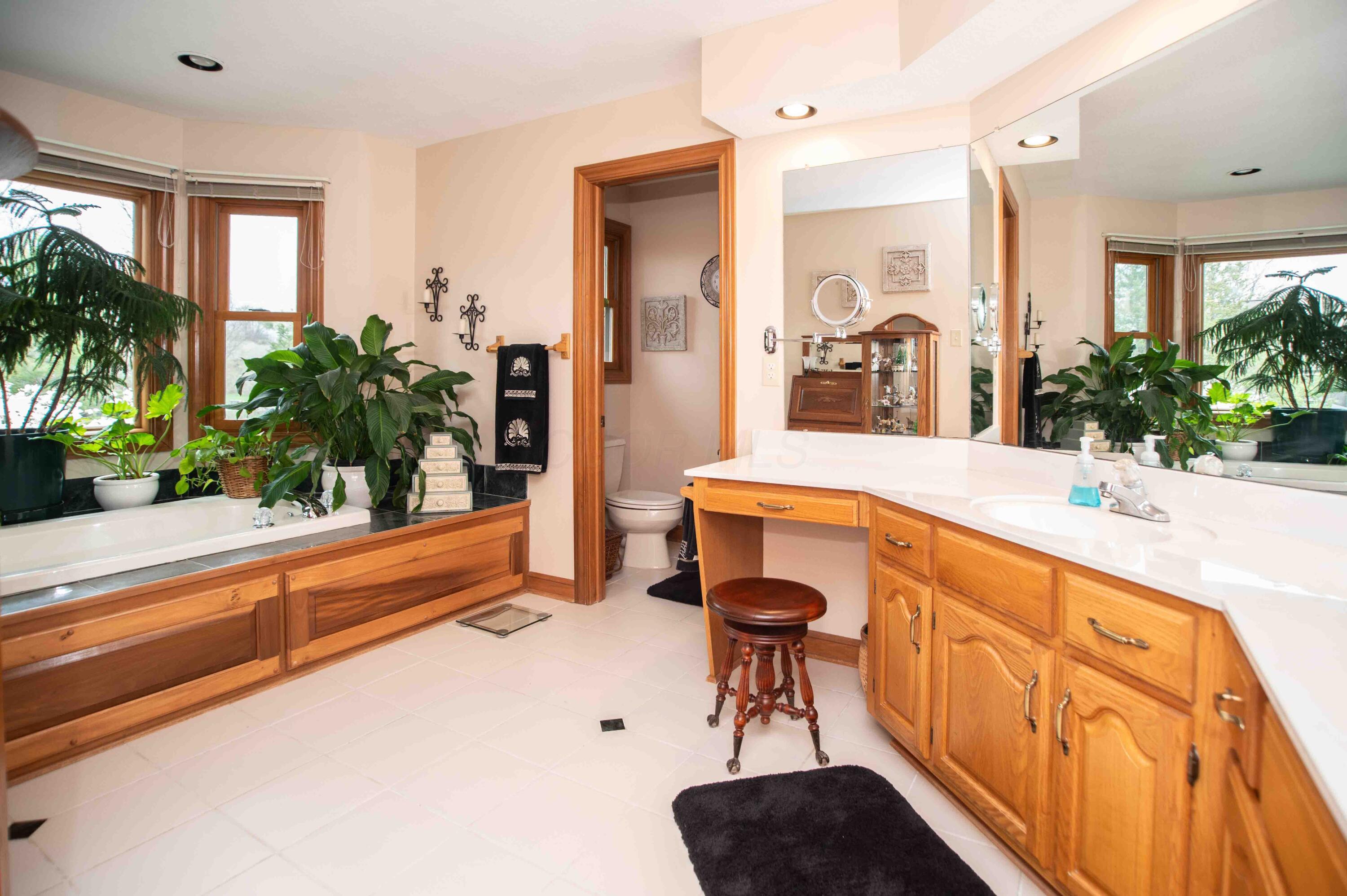 214 Mckenna Creek Drive Property Photo 48