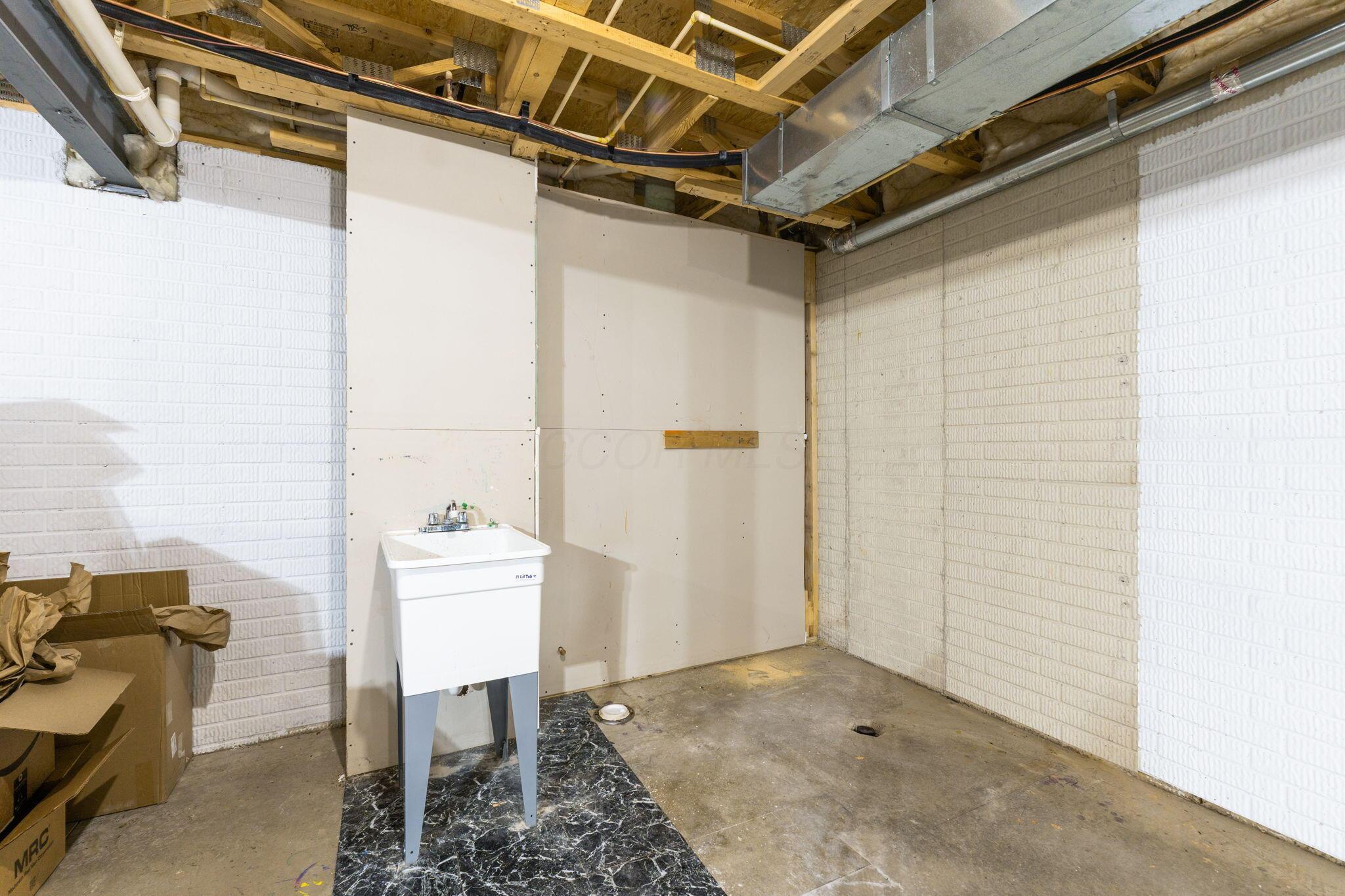 216 Rockmill Street Property Photo 56