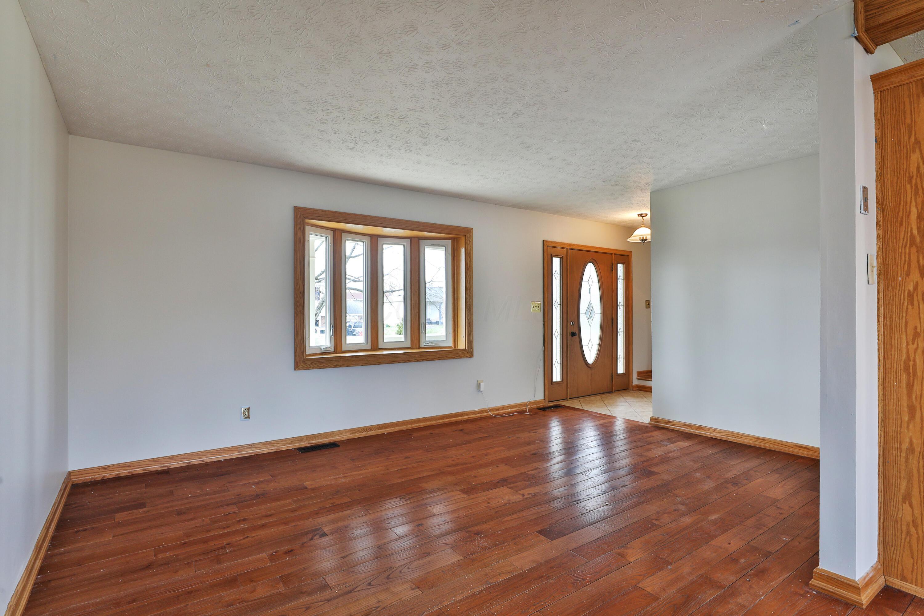 1360 Vauxhall Place Property Photo 10