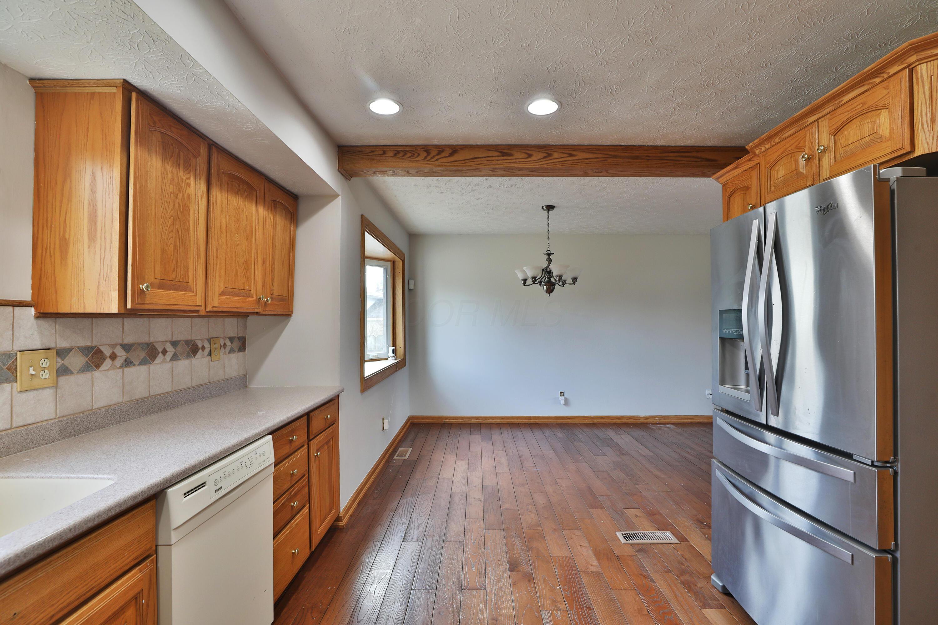 1360 Vauxhall Place Property Photo 18