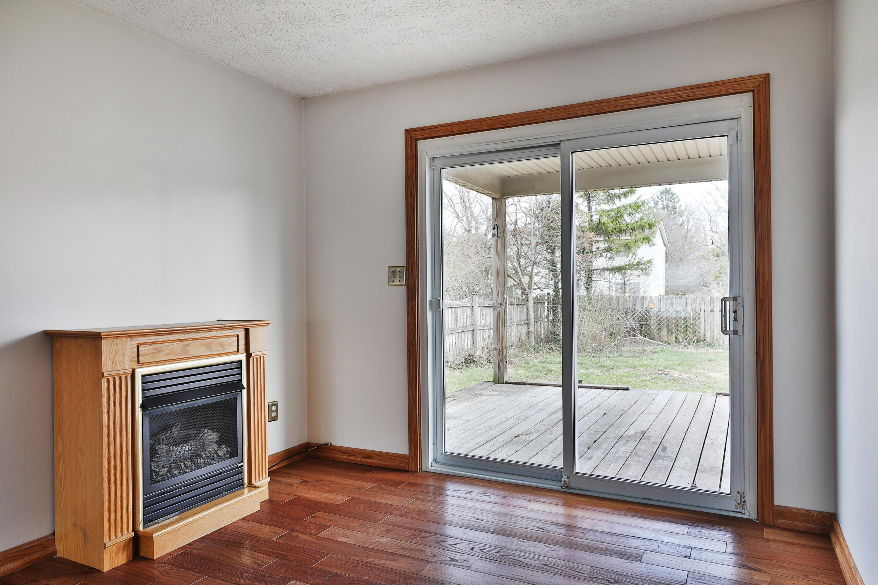 1360 Vauxhall Place Property Photo 22