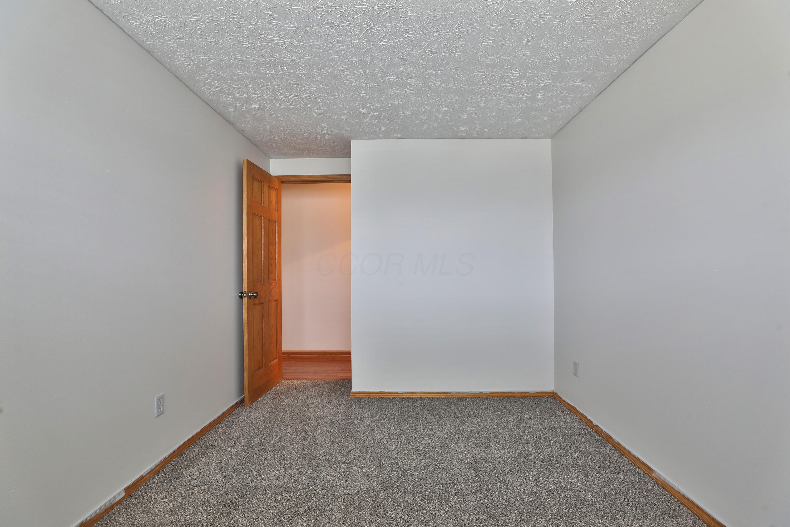 1360 Vauxhall Place Property Photo 26