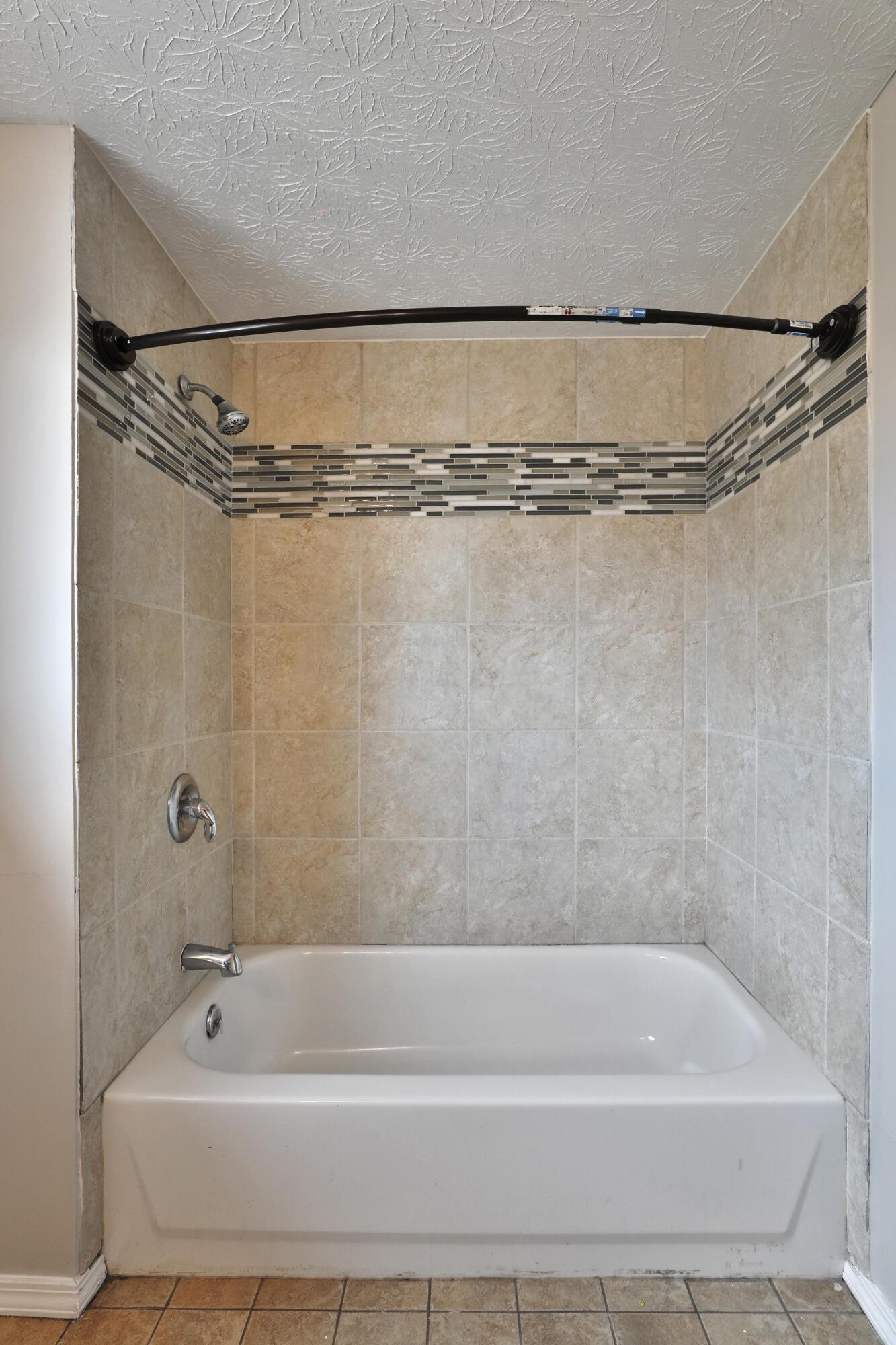 1360 Vauxhall Place Property Photo 32