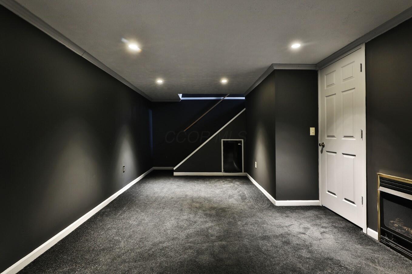 1360 Vauxhall Place Property Photo 39