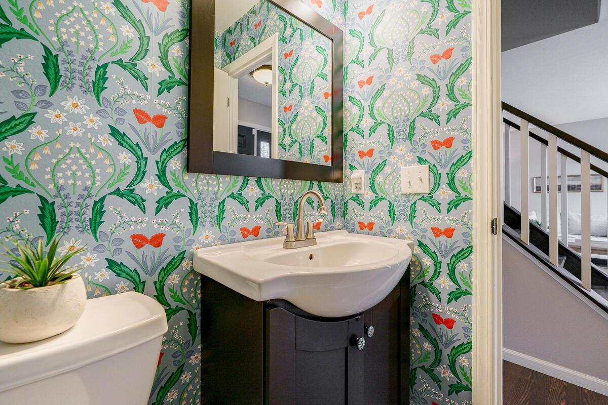 5270 Gladstone Place Property Photo 15